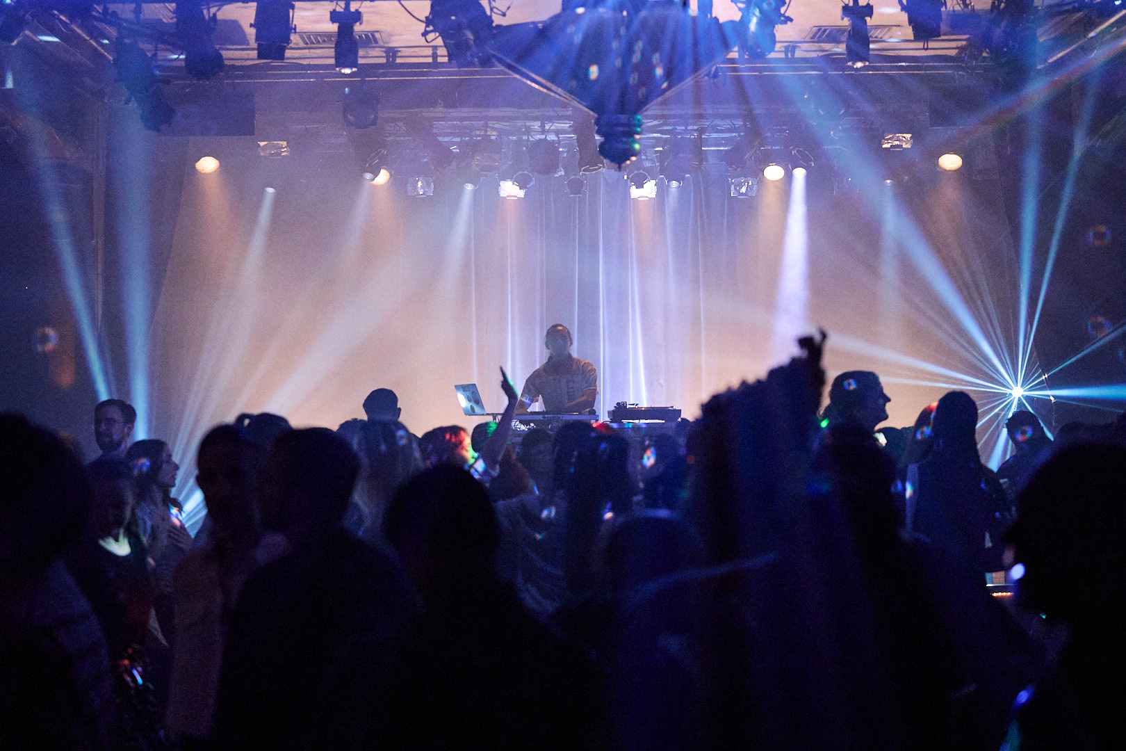 Photo by Sasha Onyshchenko / DAC Fundraiser