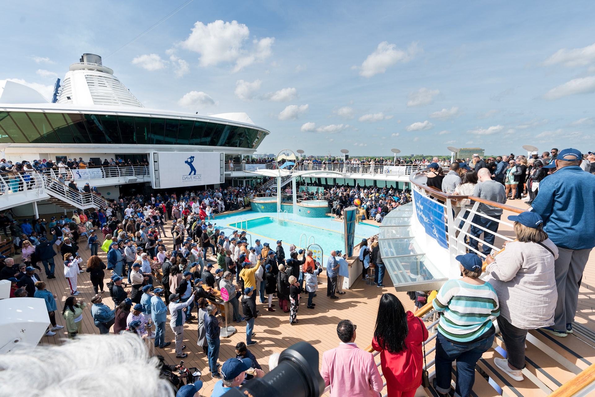 Dave Koz &amp; Friends at SeaAmsterdam and the British Isles