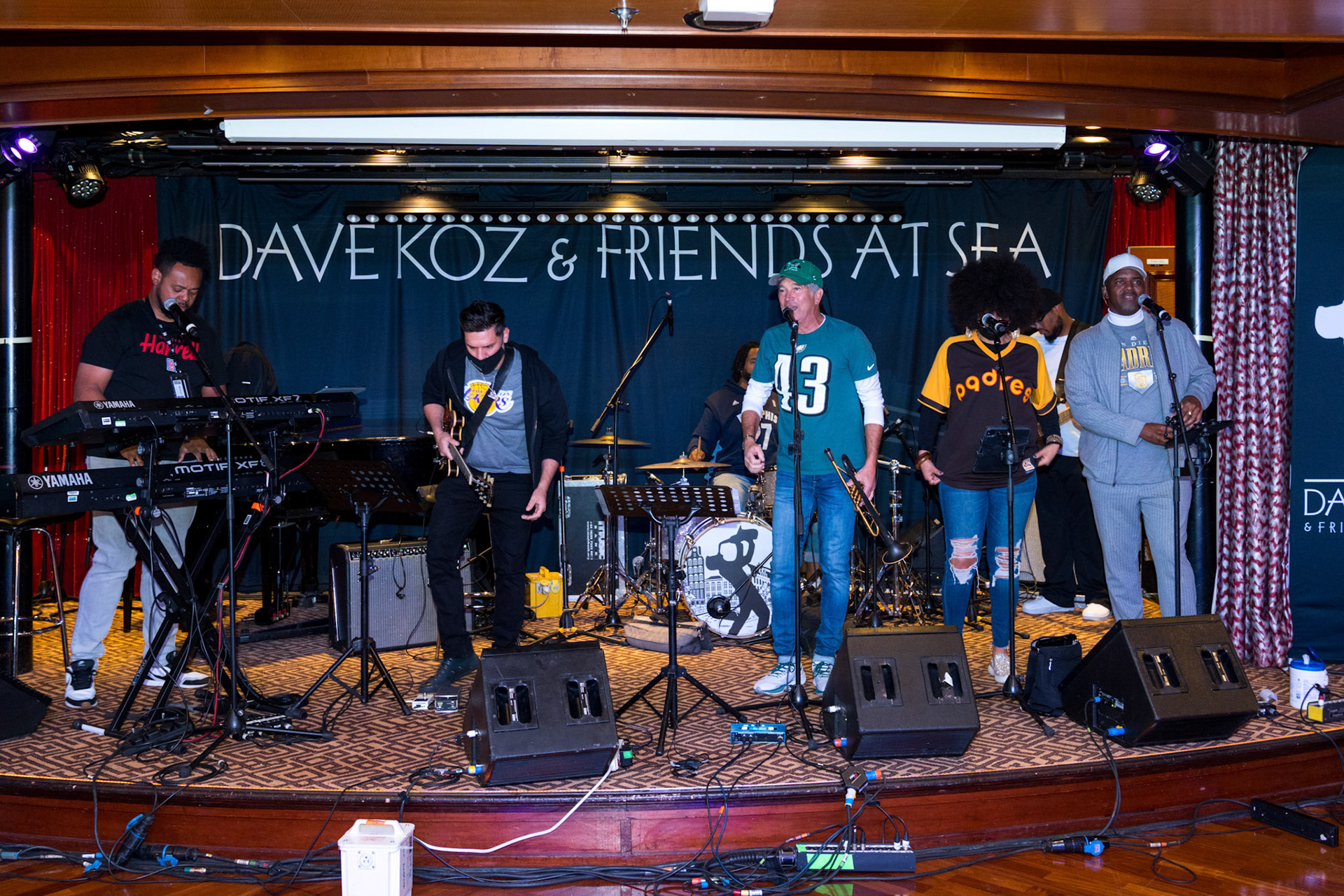 Dave Koz &amp; Friends at SeaAmsterdam and the British Isles