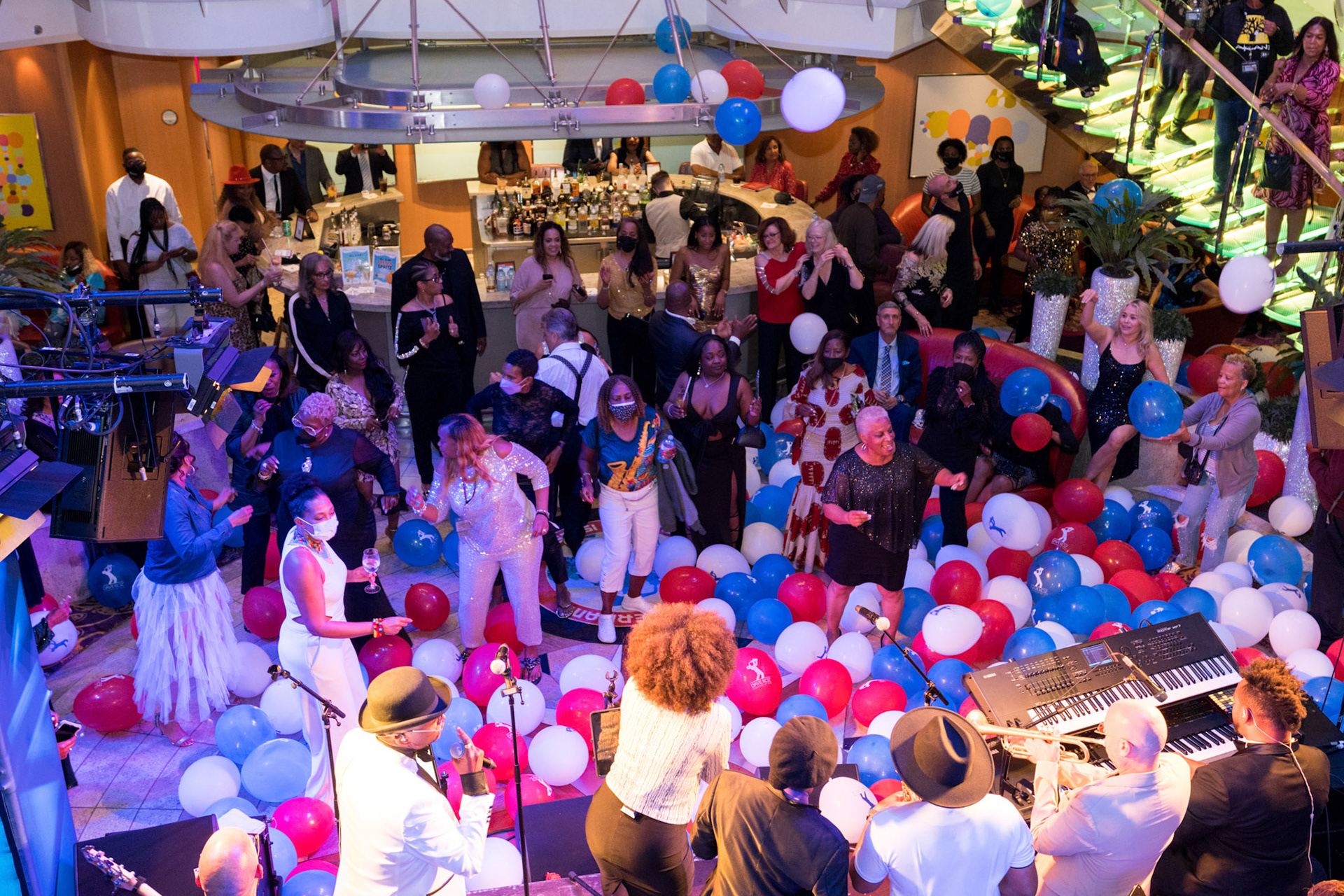 Dave Koz &amp; Friends at SeaAmsterdam and the British Isles