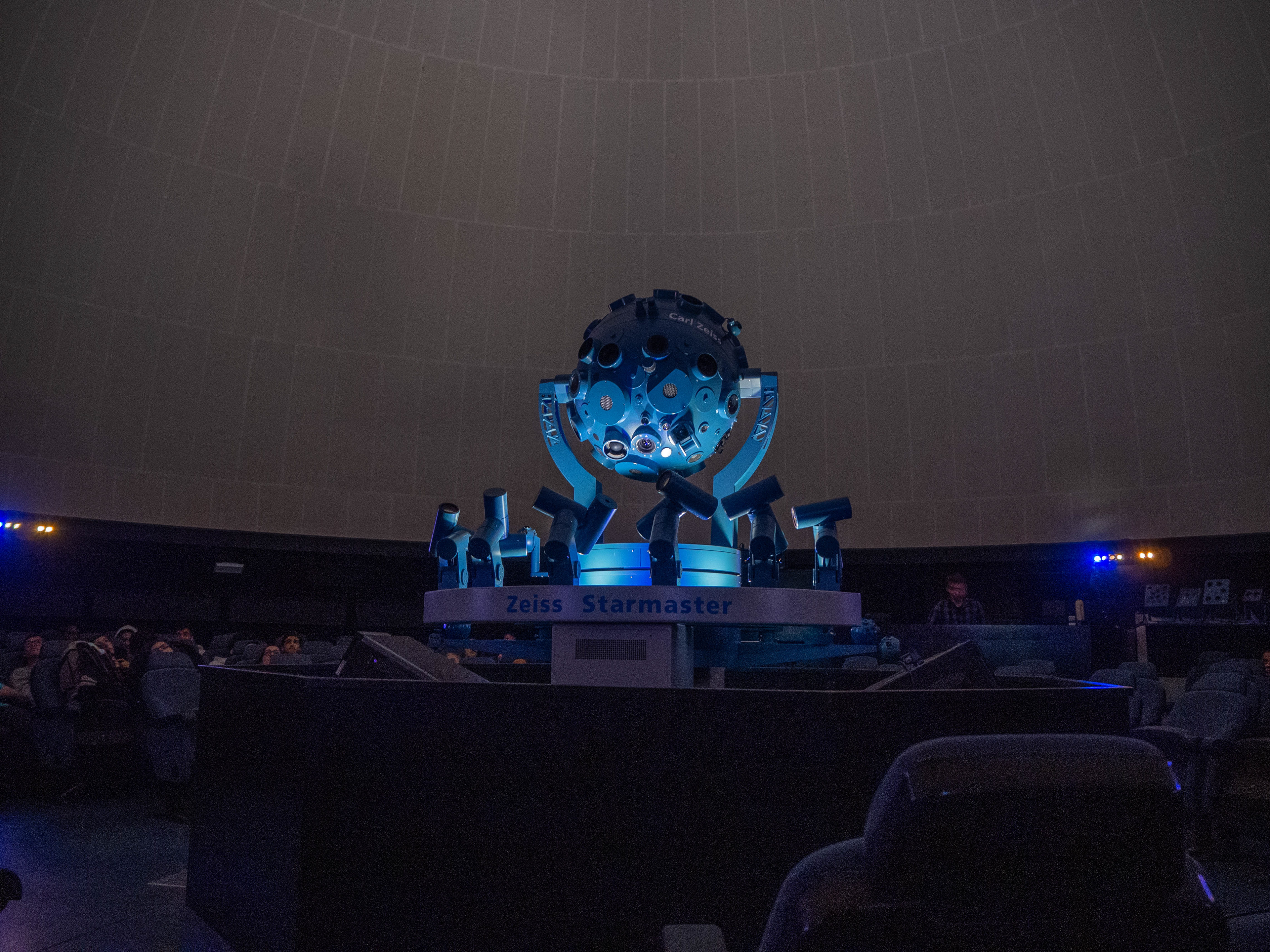 The Zeiss Starmaster, projecting the night sky on the dome at Palais de la Découverte, Paris