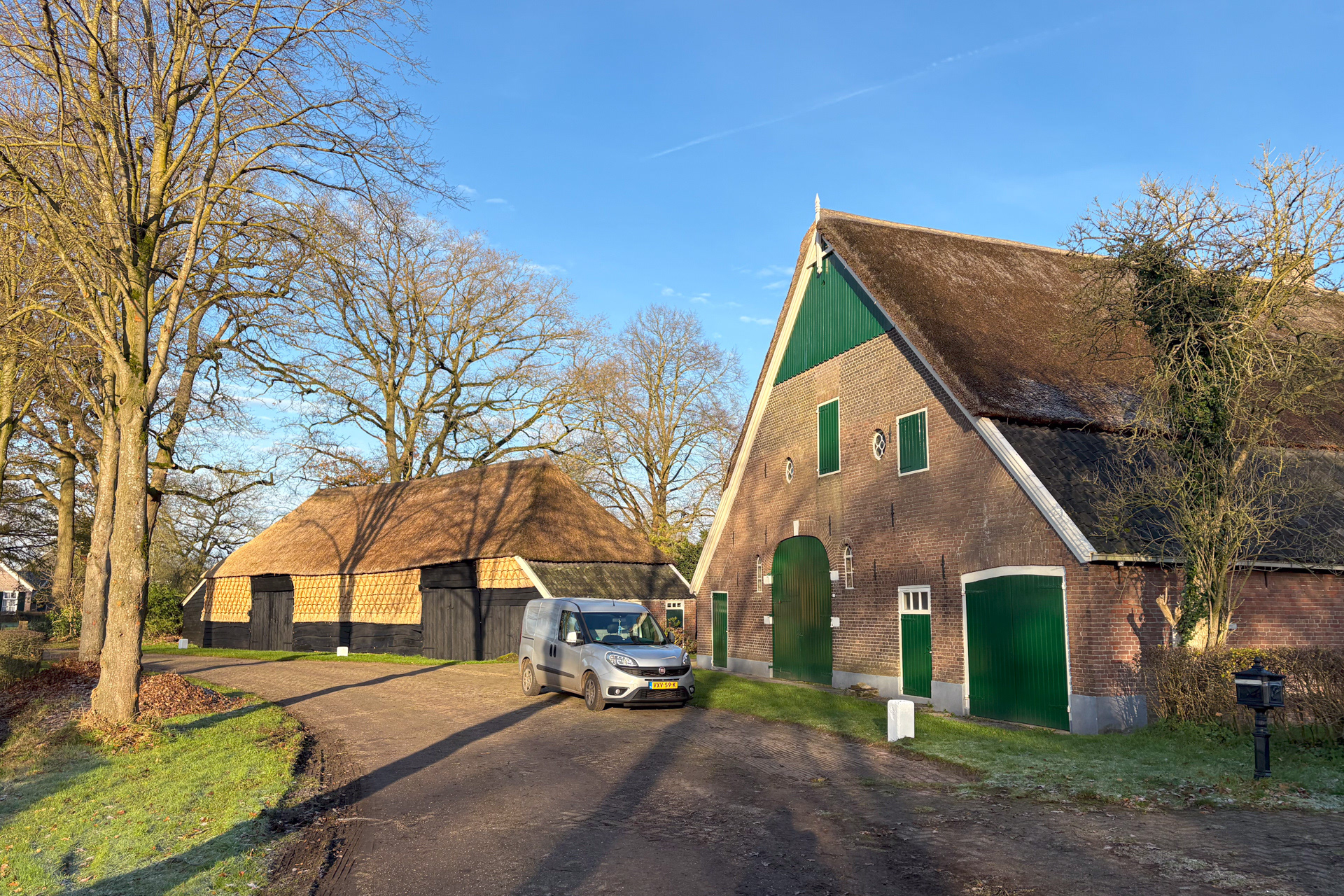 Boerderij met karakteristieke schuur