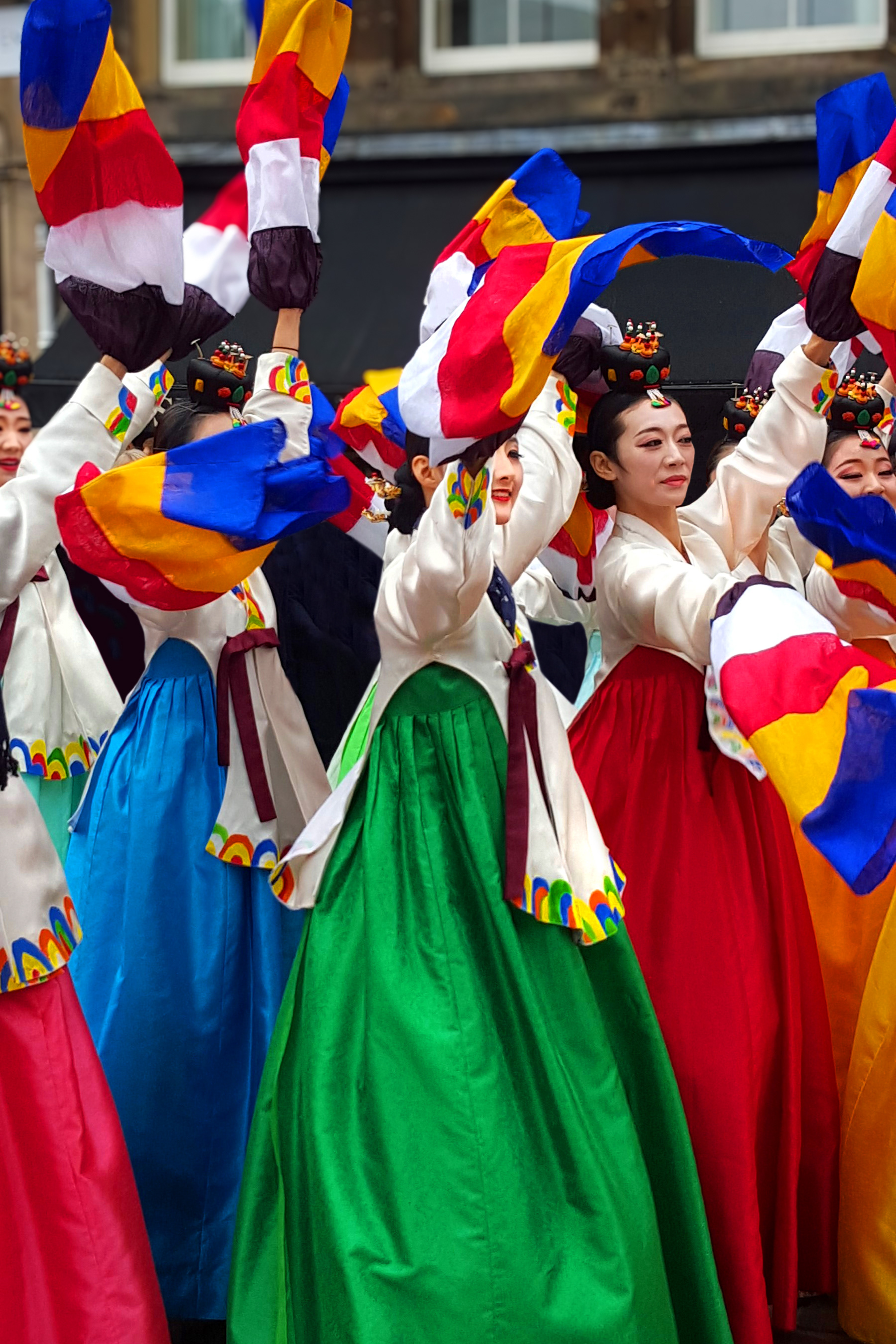 Korean Dancers, Fringe