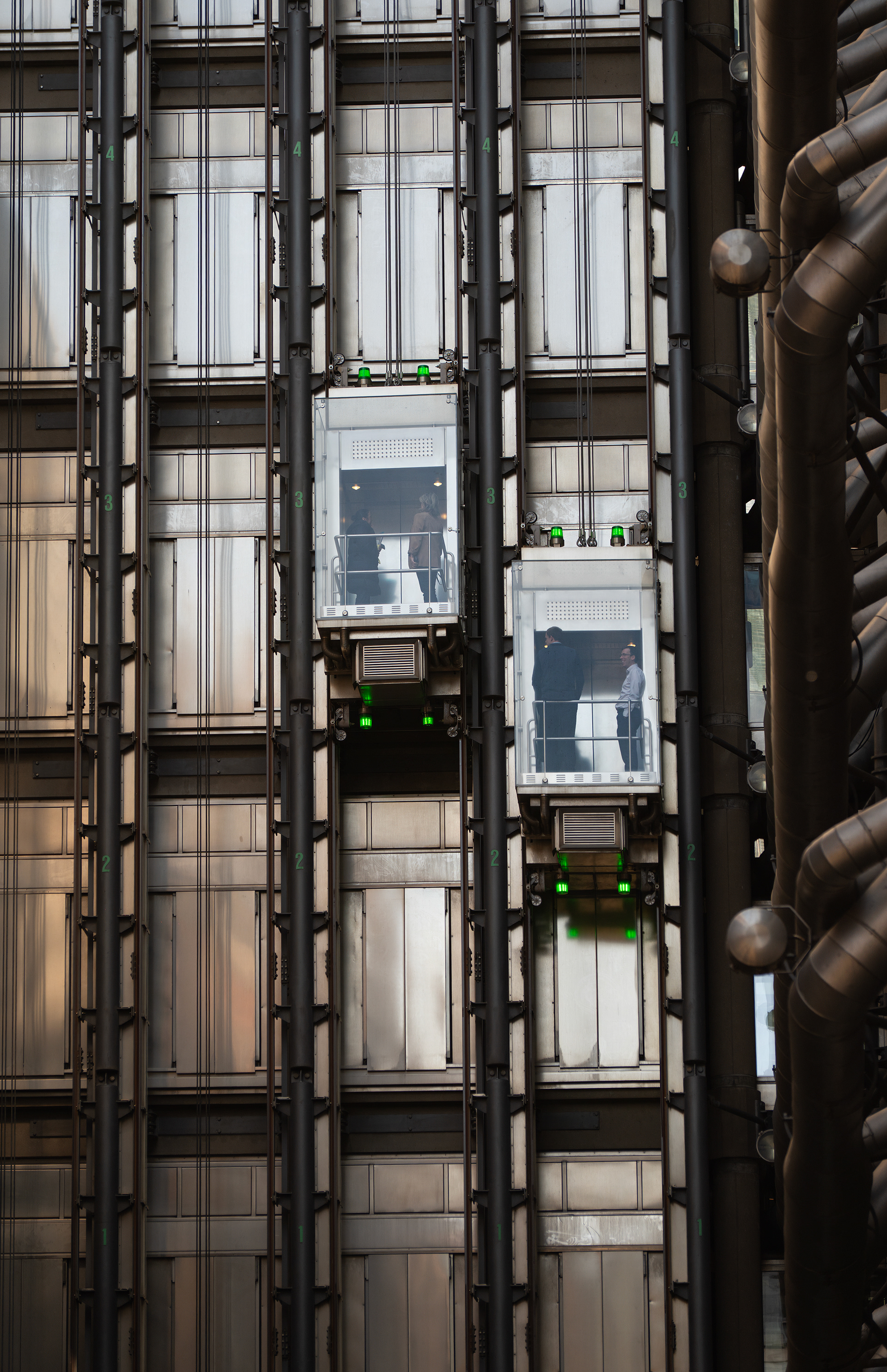 External lift II, Lloyds of London