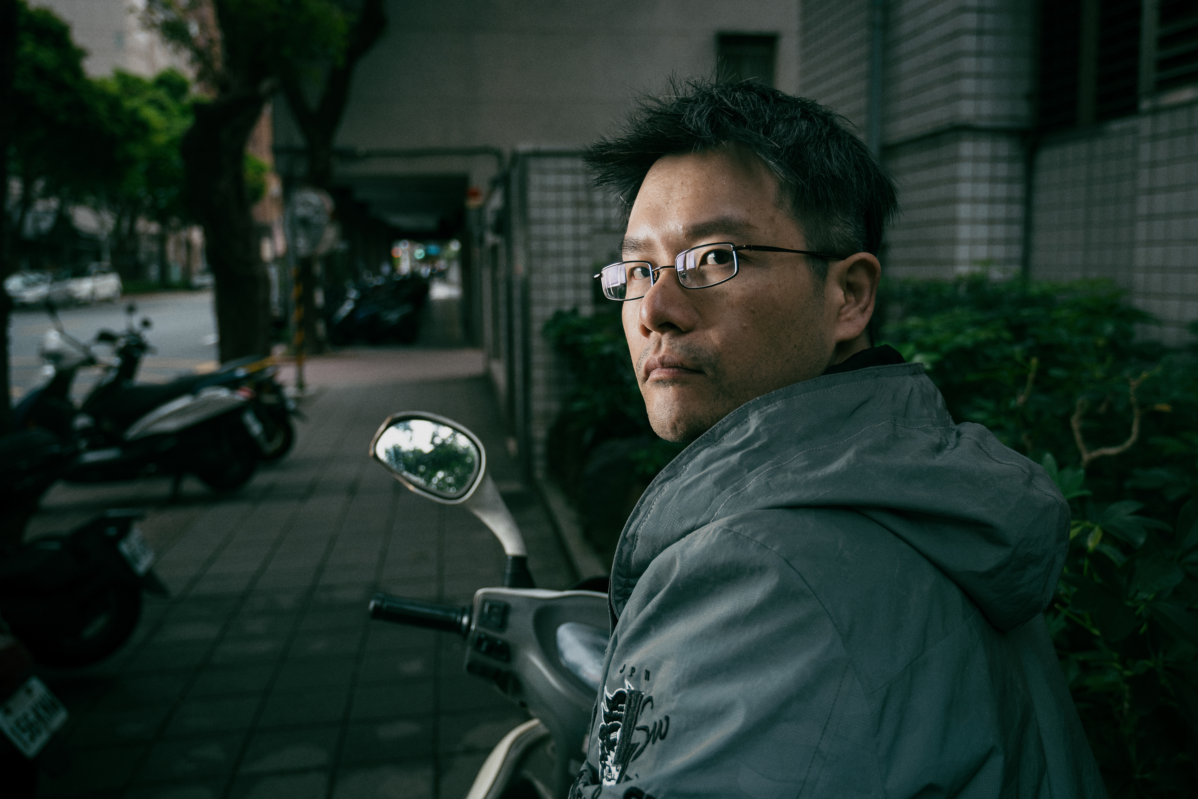 伊格言 (Egoyan Zheng)