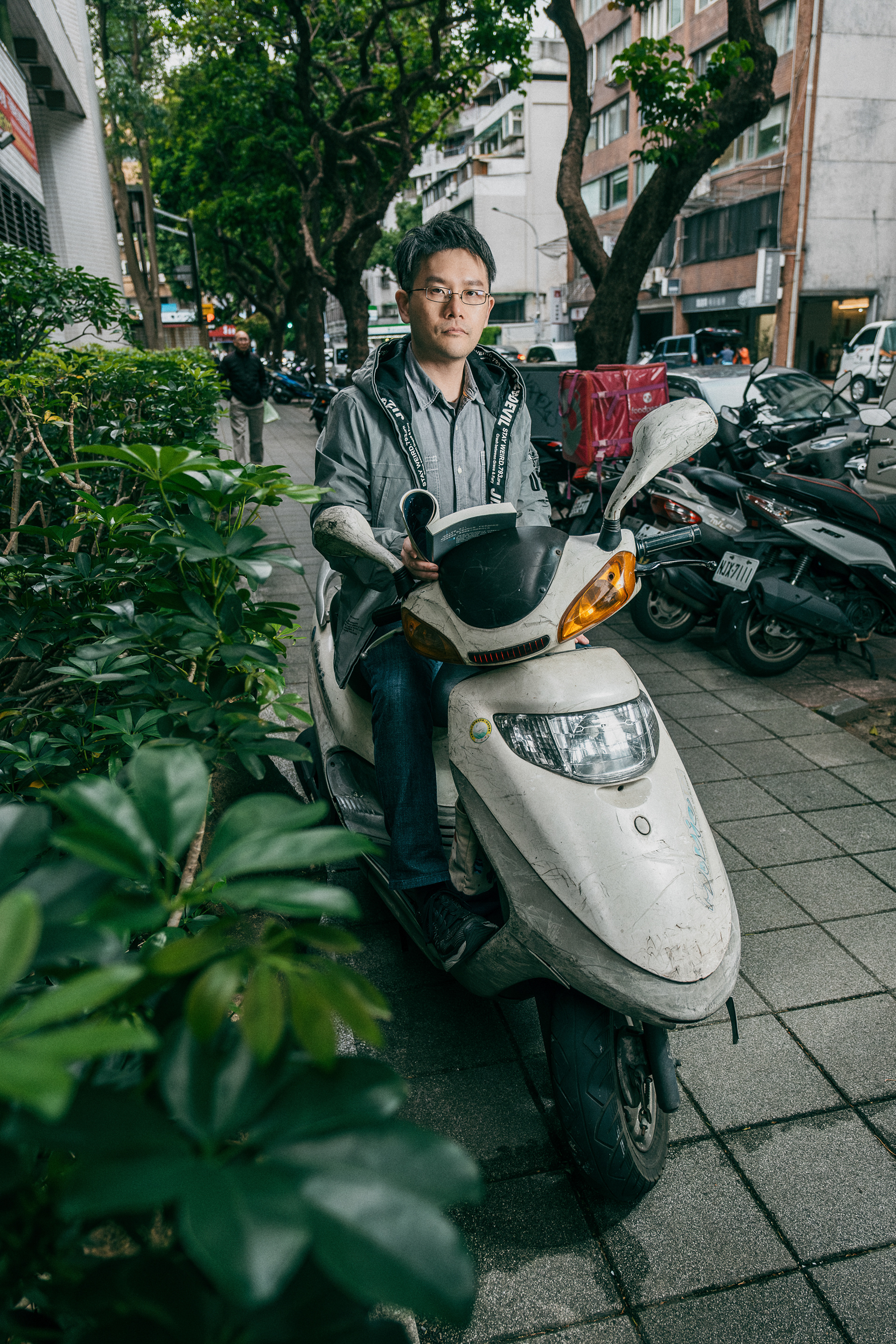 伊格言 (Egoyan Zheng)