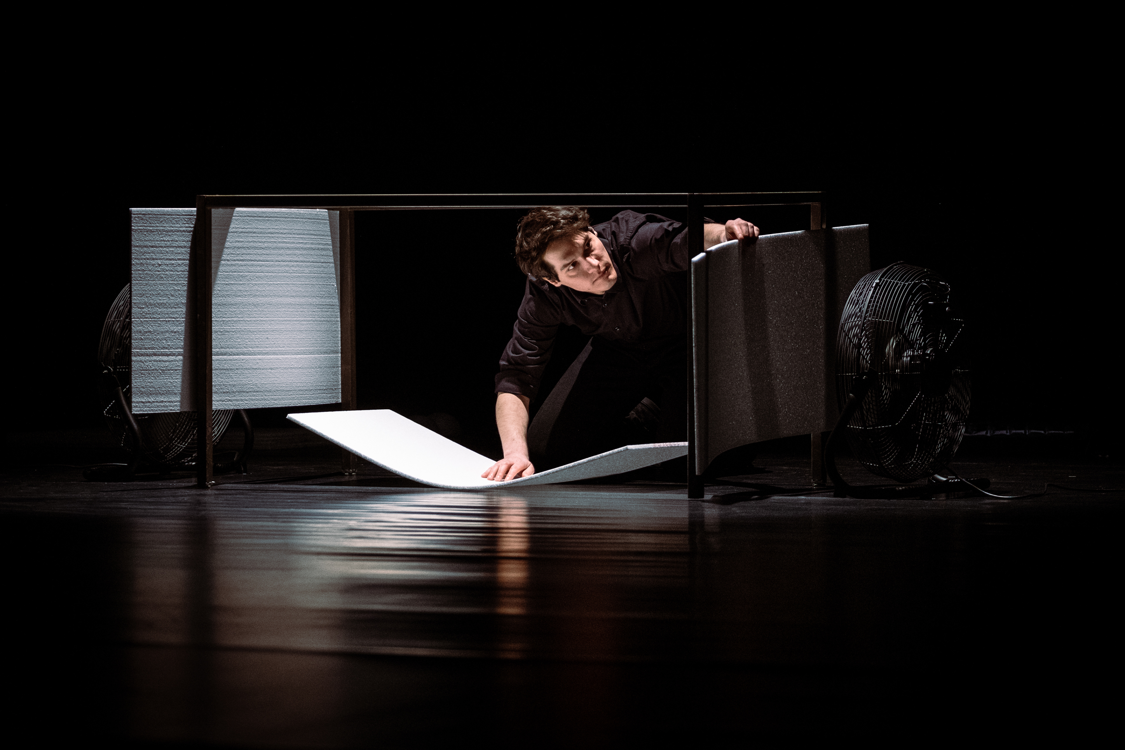 Andrea Salustri: Materia