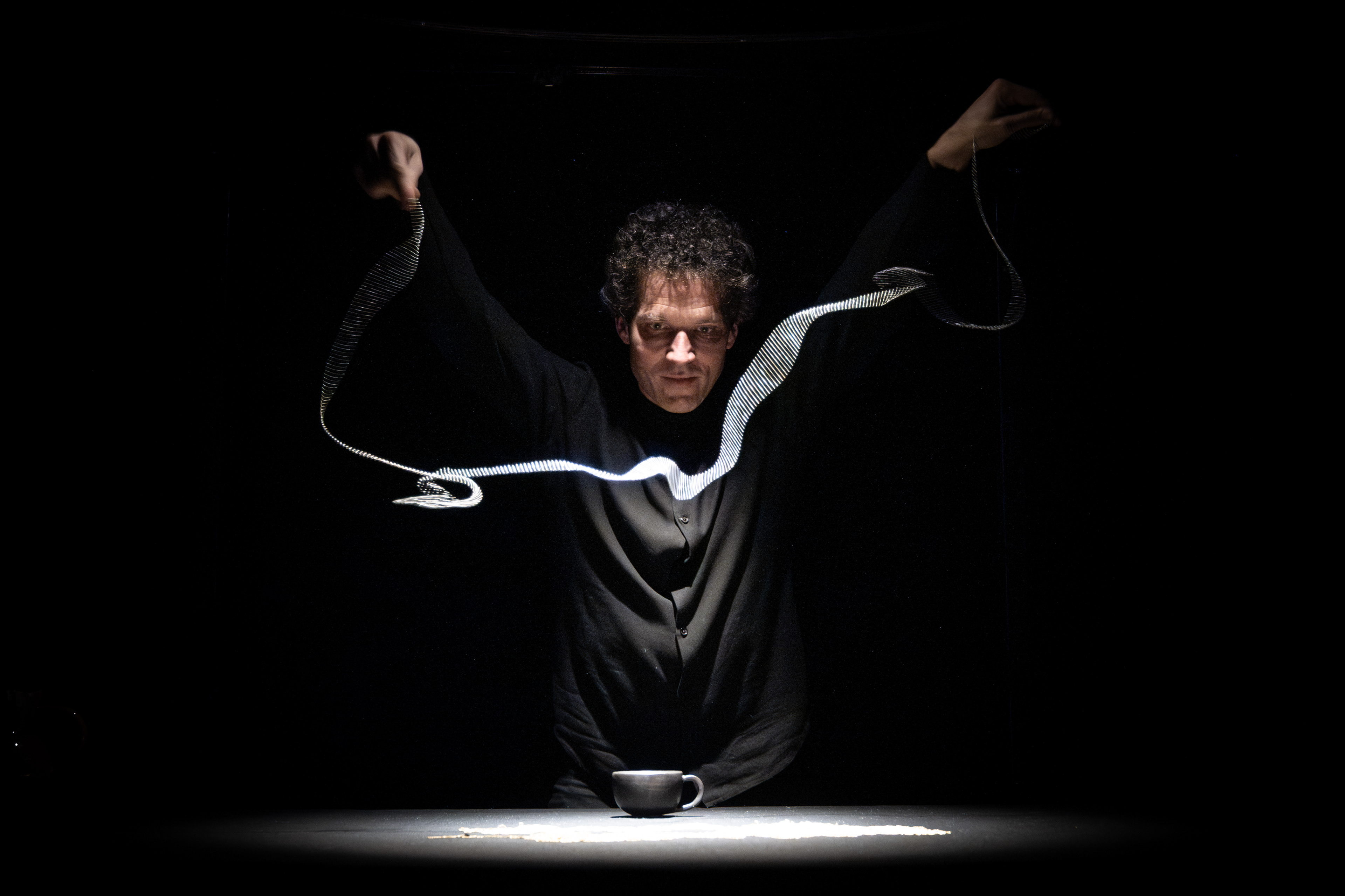 Cie Modo Grosso — Tout Rien