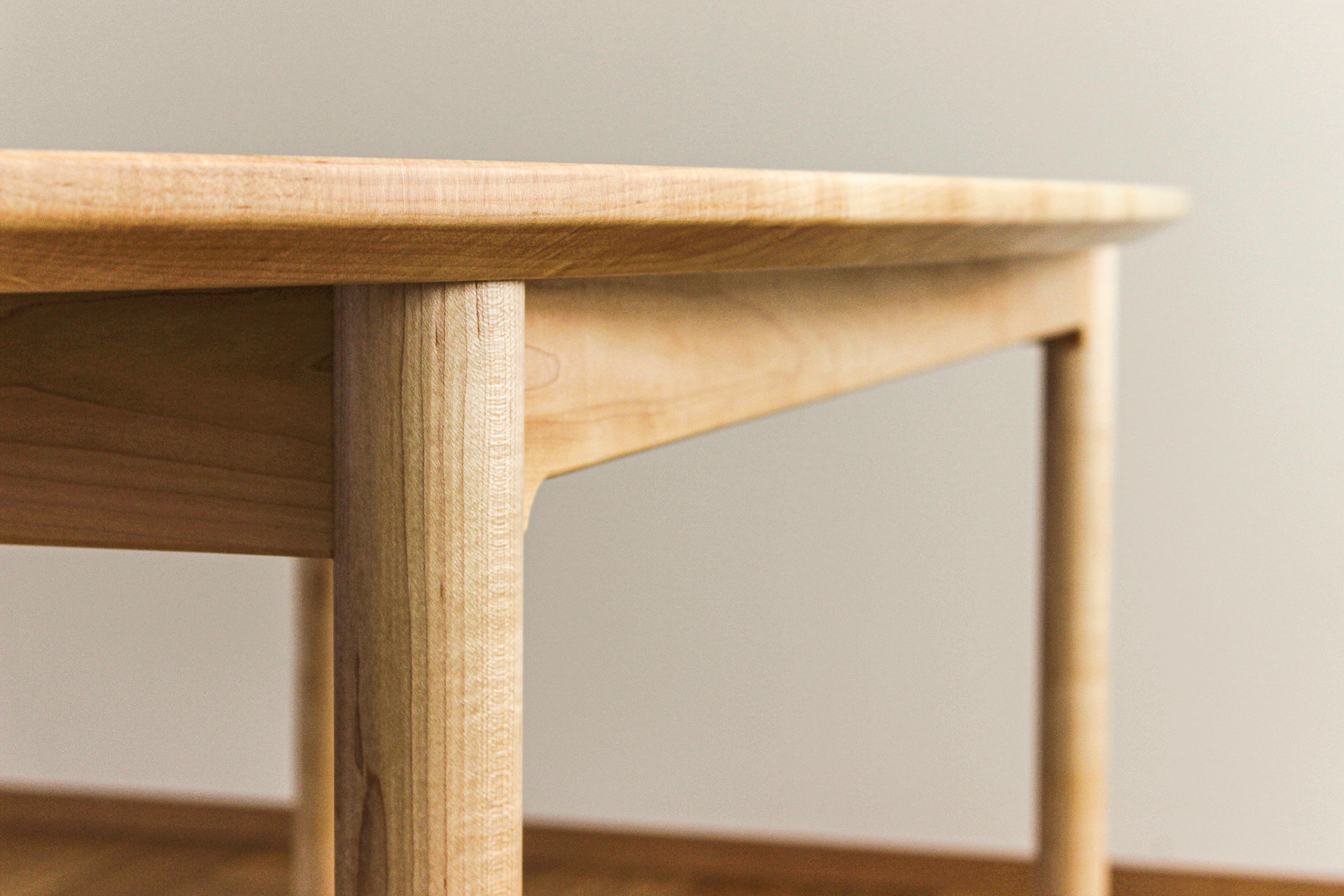 オーバルテーブル design:日めくり建築設計室 craftsman:國分良高