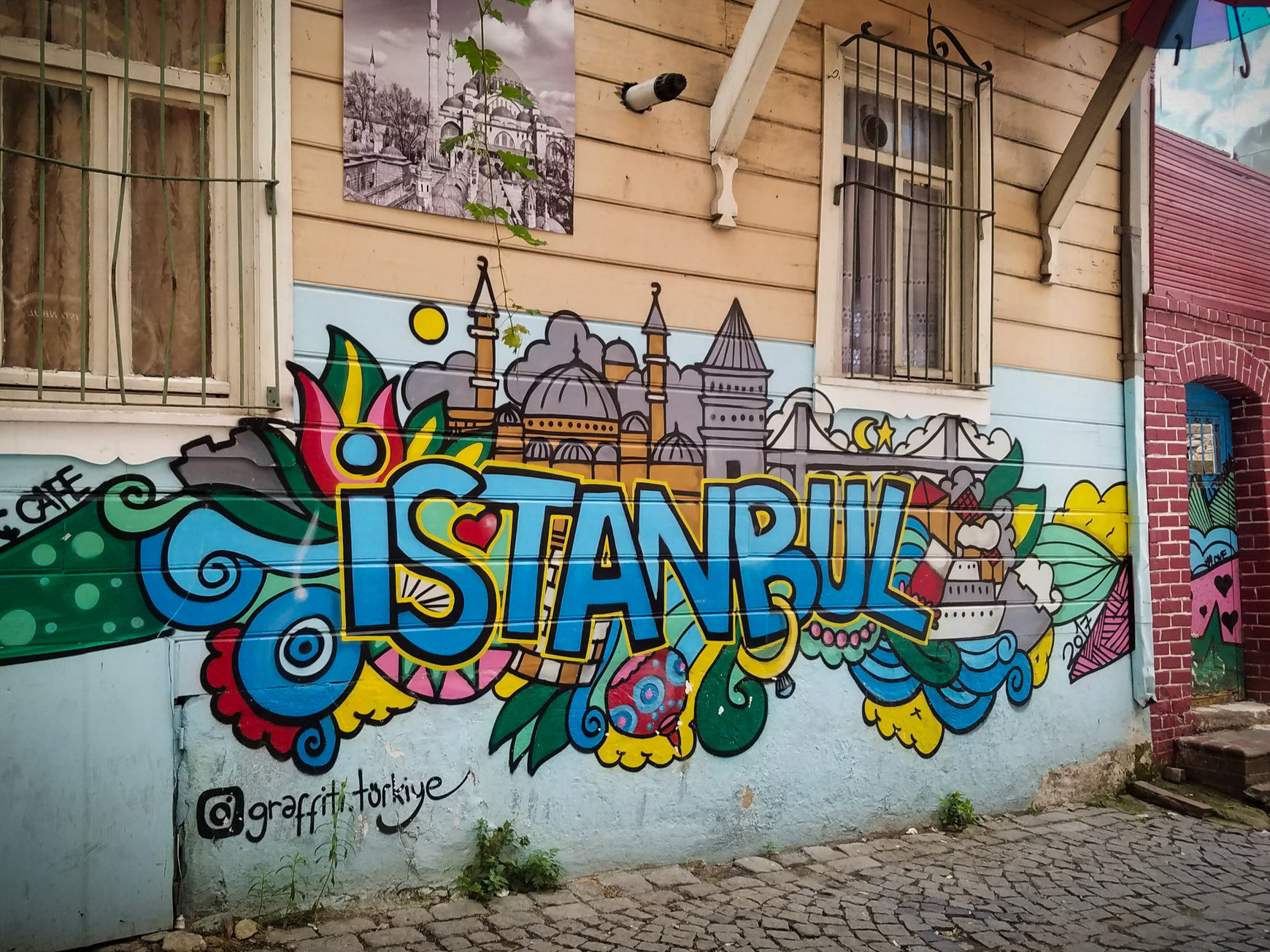Street art, Istanbul, Turkey