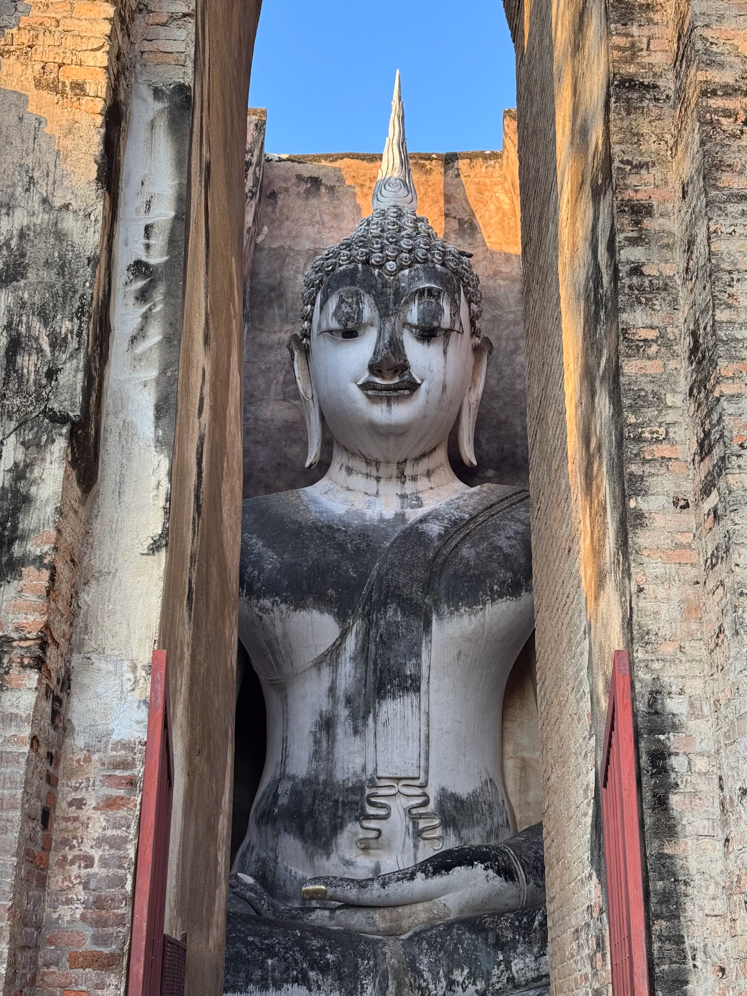 Wat Si Chum, Sukhotai