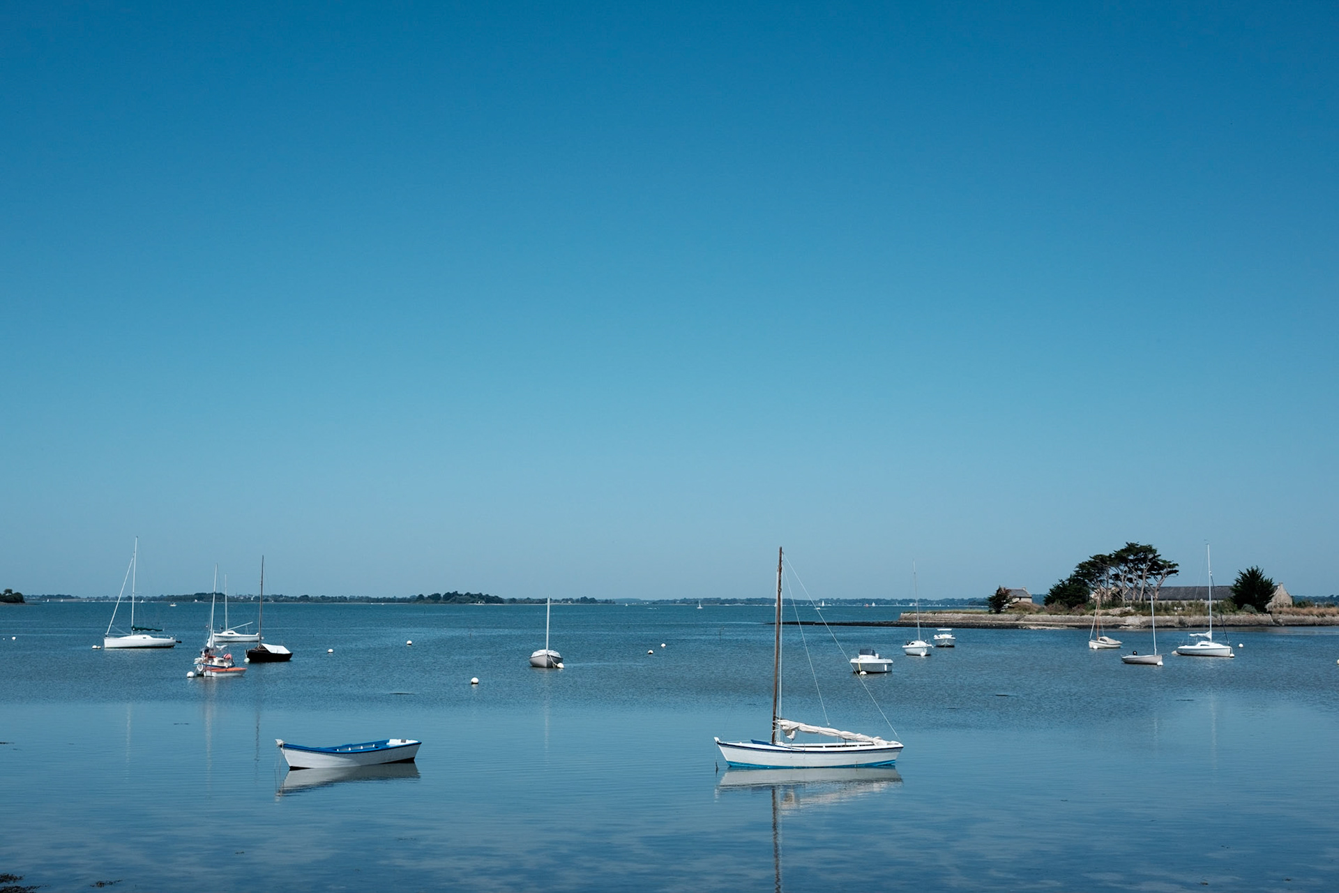 Paysages du Golf de Morbihan, Bretagne, France.