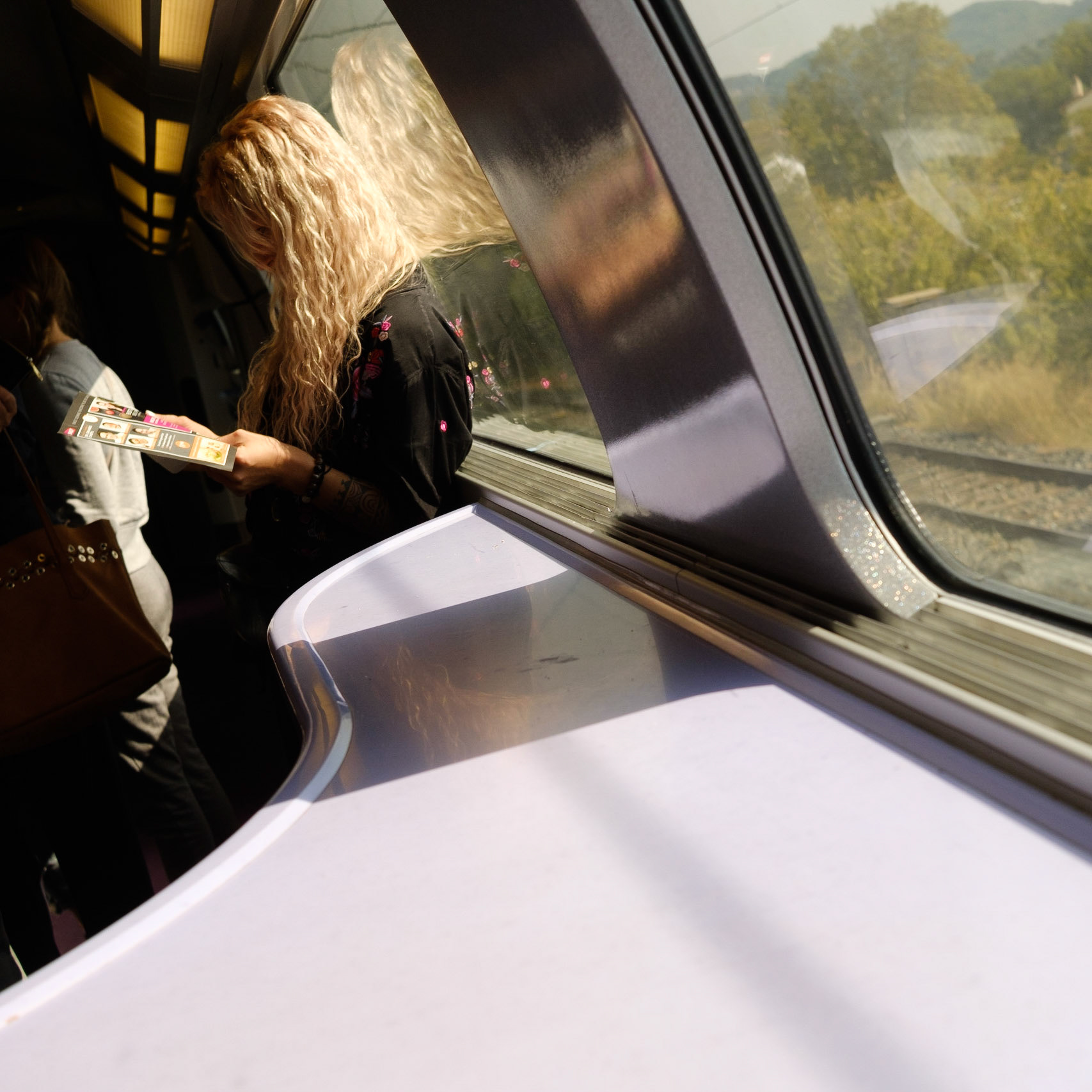 Une vision intérieure et carrée d'un voyage...