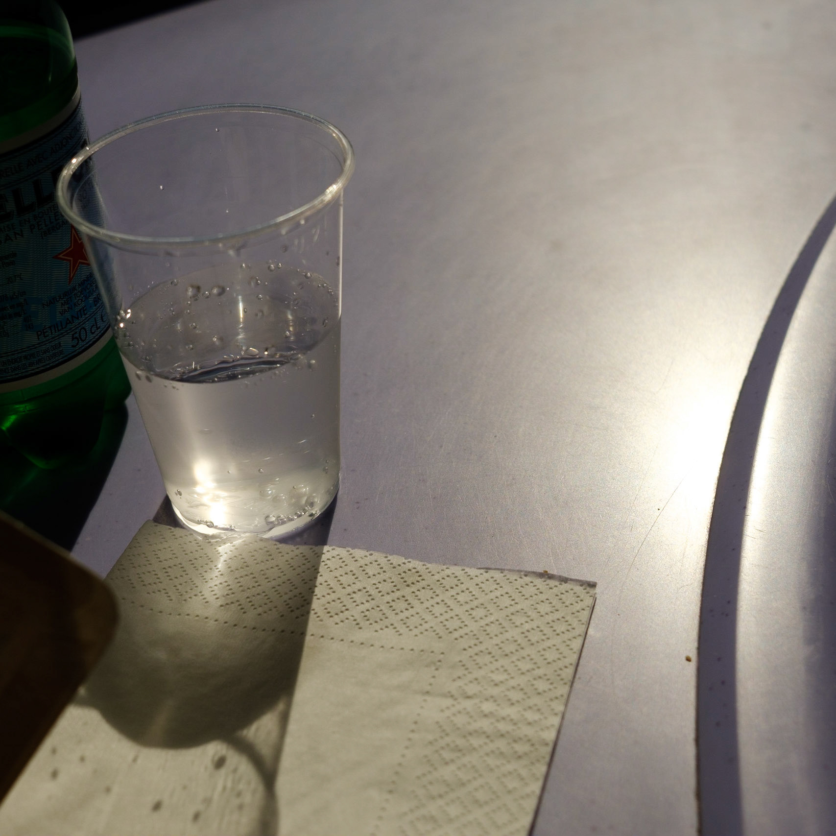 Une vision intérieure et carrée d'un voyage...