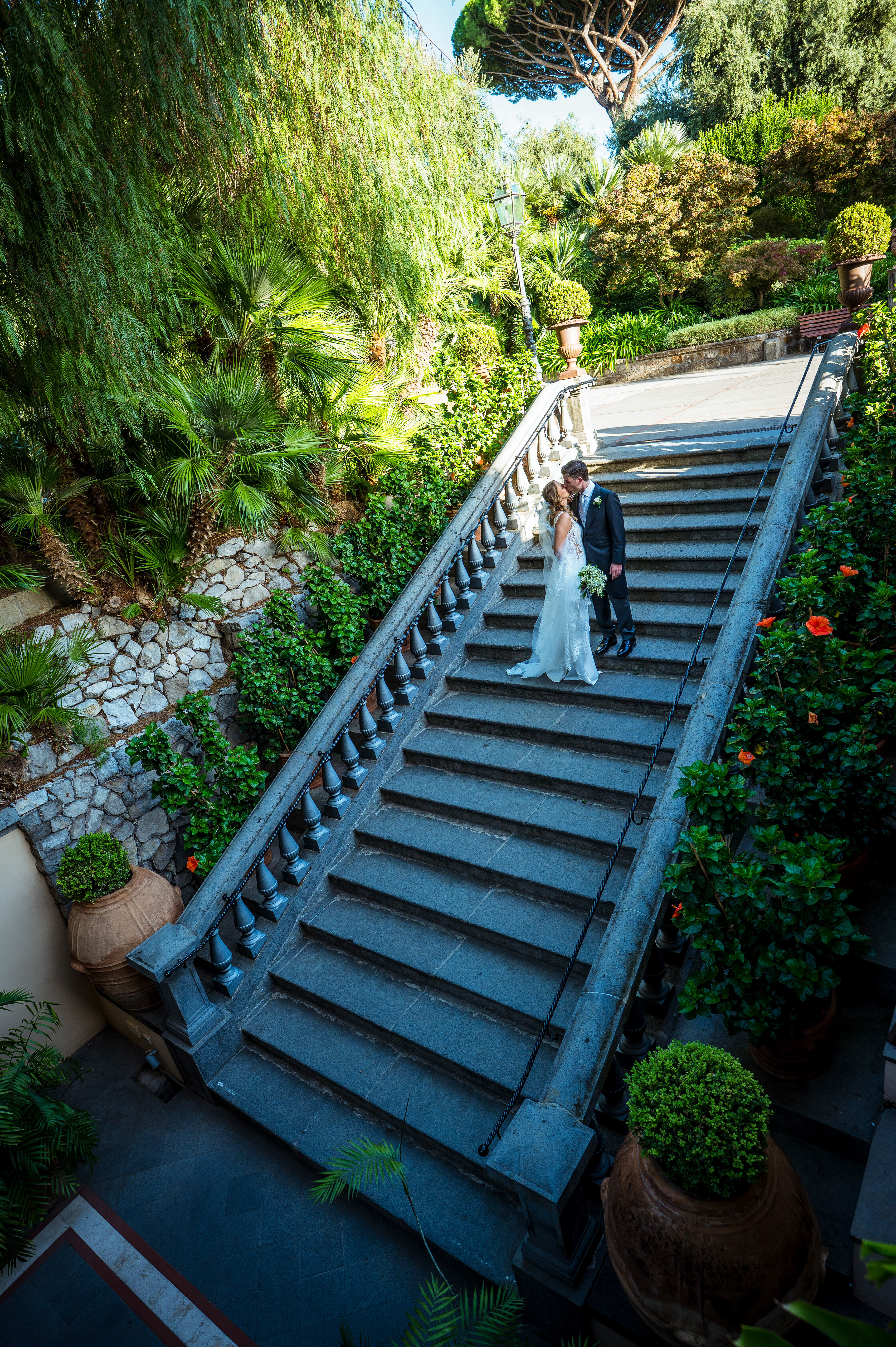 wedding luxury in Sorrento Coast  Grand Hotel Excelsior Vittoriawedding photography