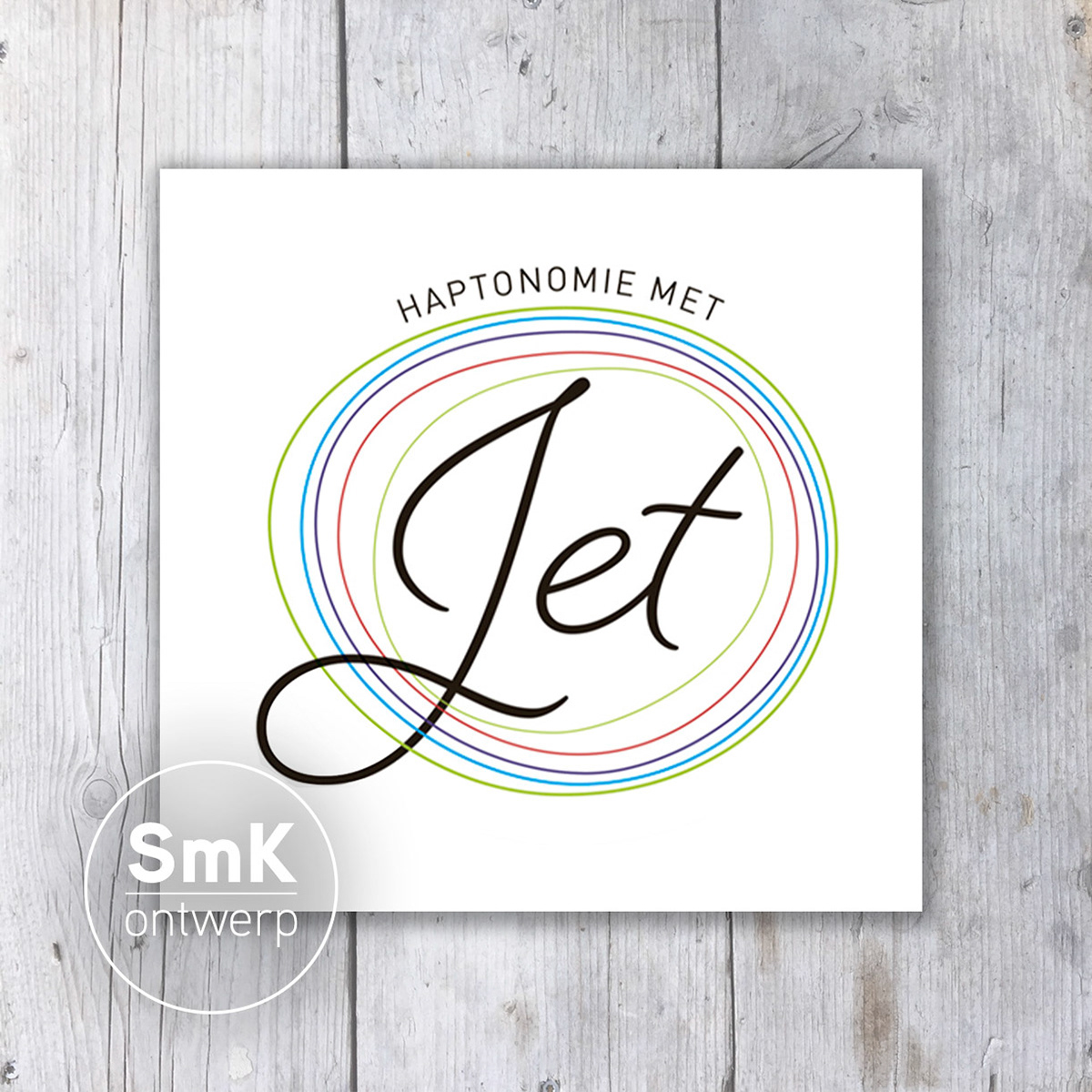 Haptonomie met Jet uit Apeldoorn, groei wordt gesymboliseerd door de gekleurde boomringen. Mascha Spijkers van SMK Ontwerp heeft het logo ontworpen