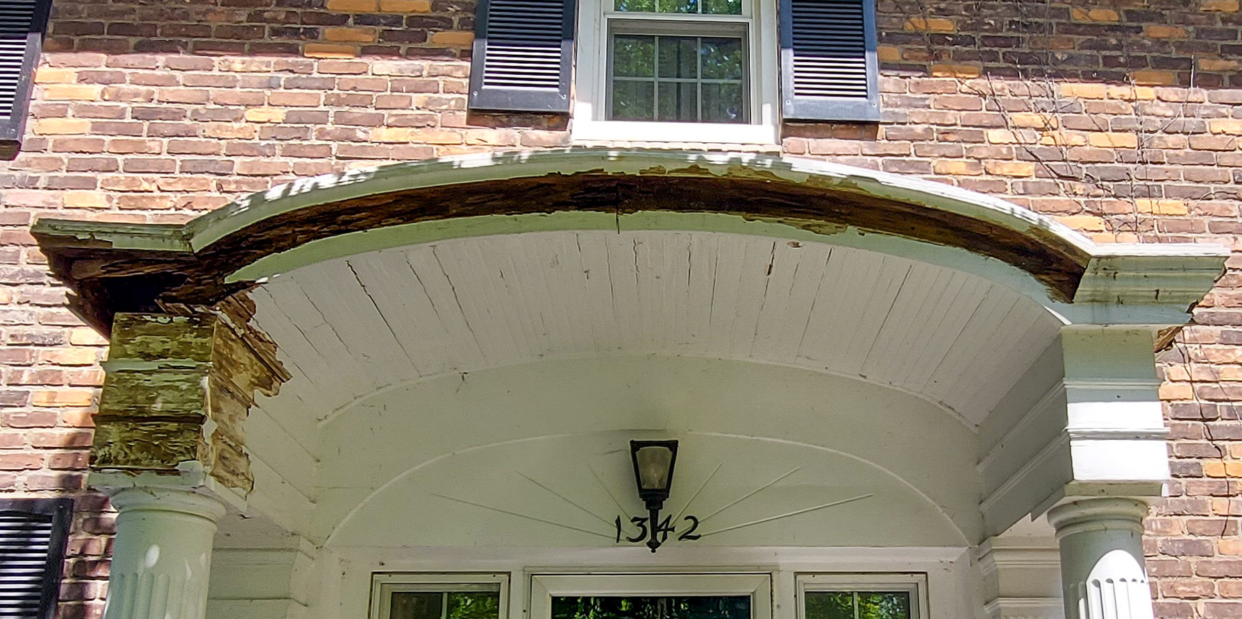 100 year old entrance brow before rehab