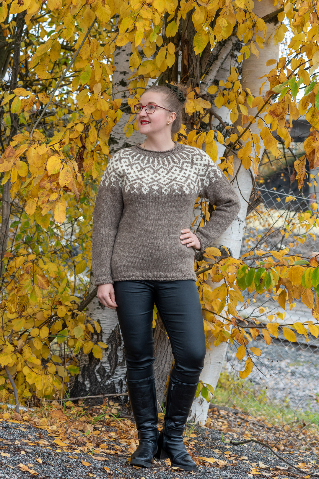 Malli: Neulesuunnittelija Sanna Peltoluhta