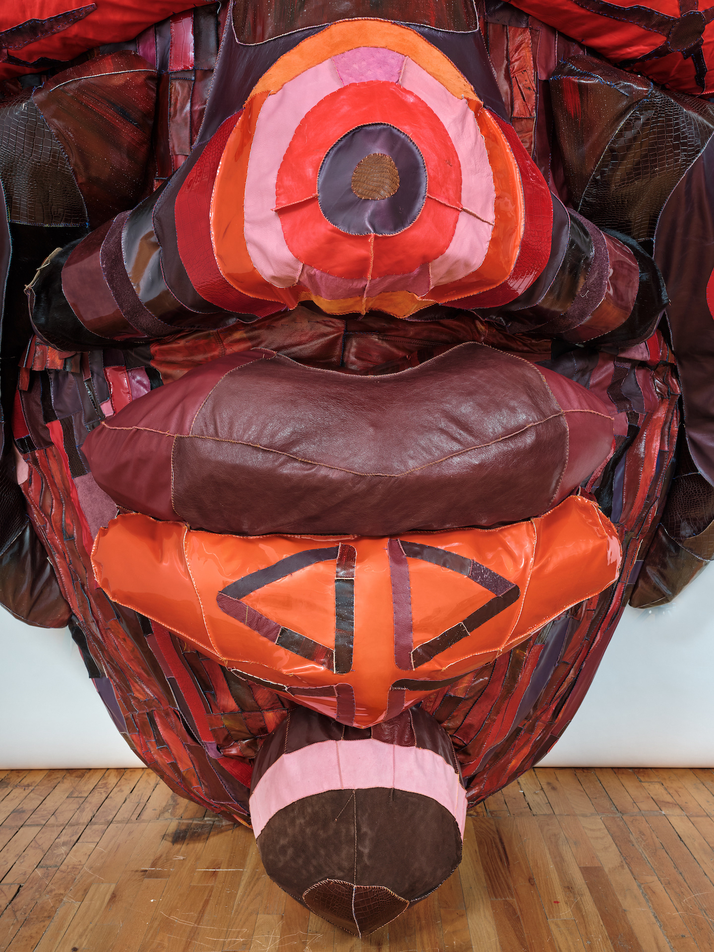 Vena Cava, 2021 Recycled Leather, Acrylic Paint, Coated Nylon, Steel Armature. 121.5 x 84 x 43 in (308.61 x 213.36 x 109.22 cm)