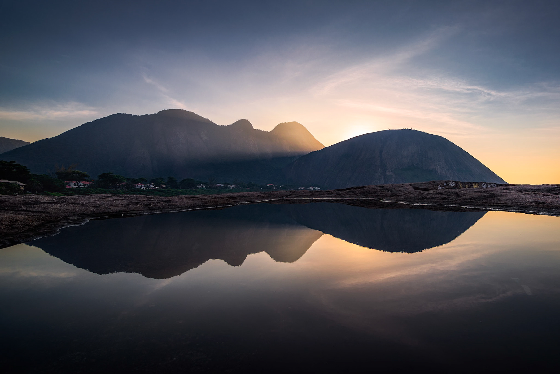 Sunrise @ Itacoatiara, Niteroi - Rio de Janeiro - Brazil