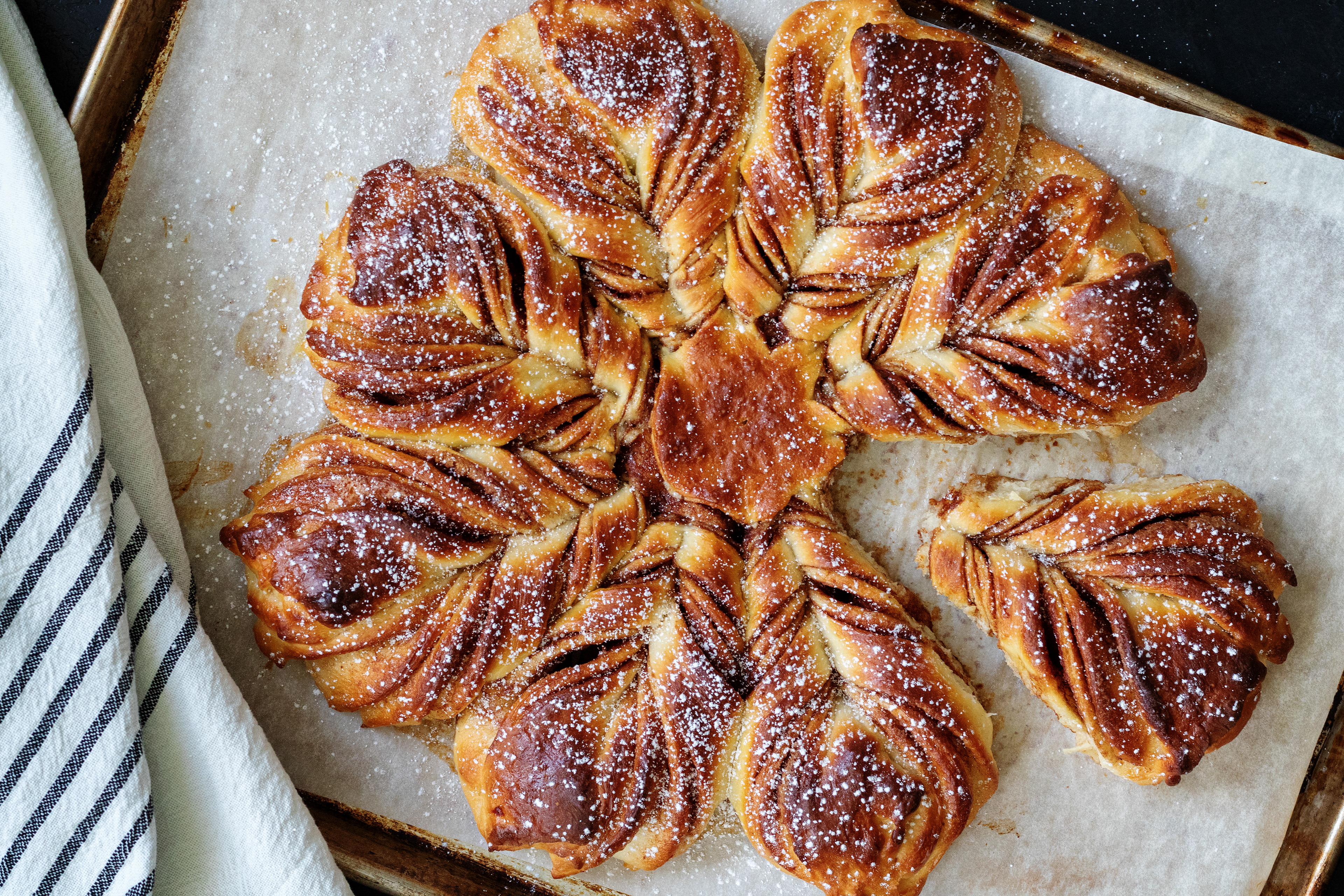 cinnamon star bread