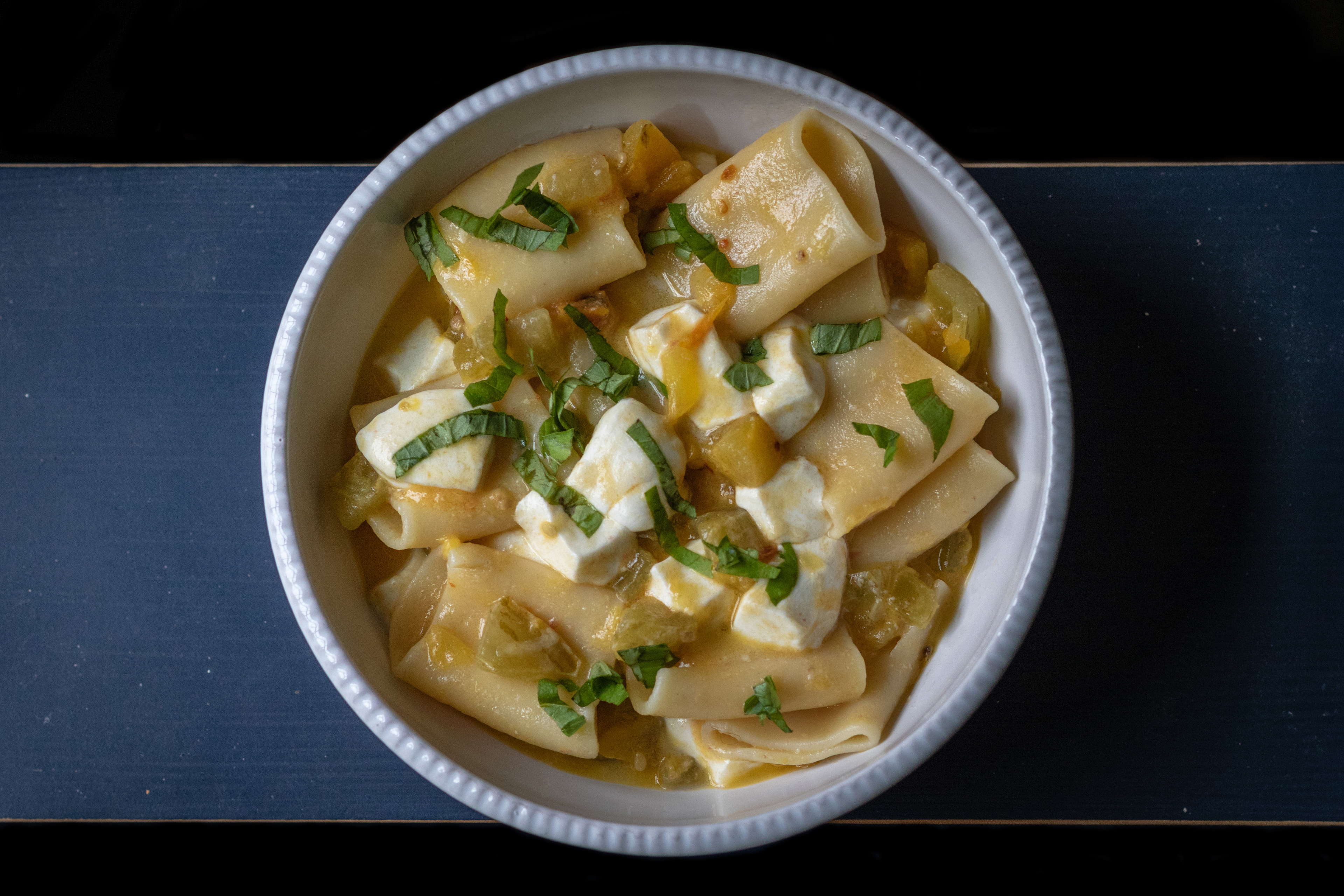 rigatoni with heirloom tomato sauce and fresh mozzarella