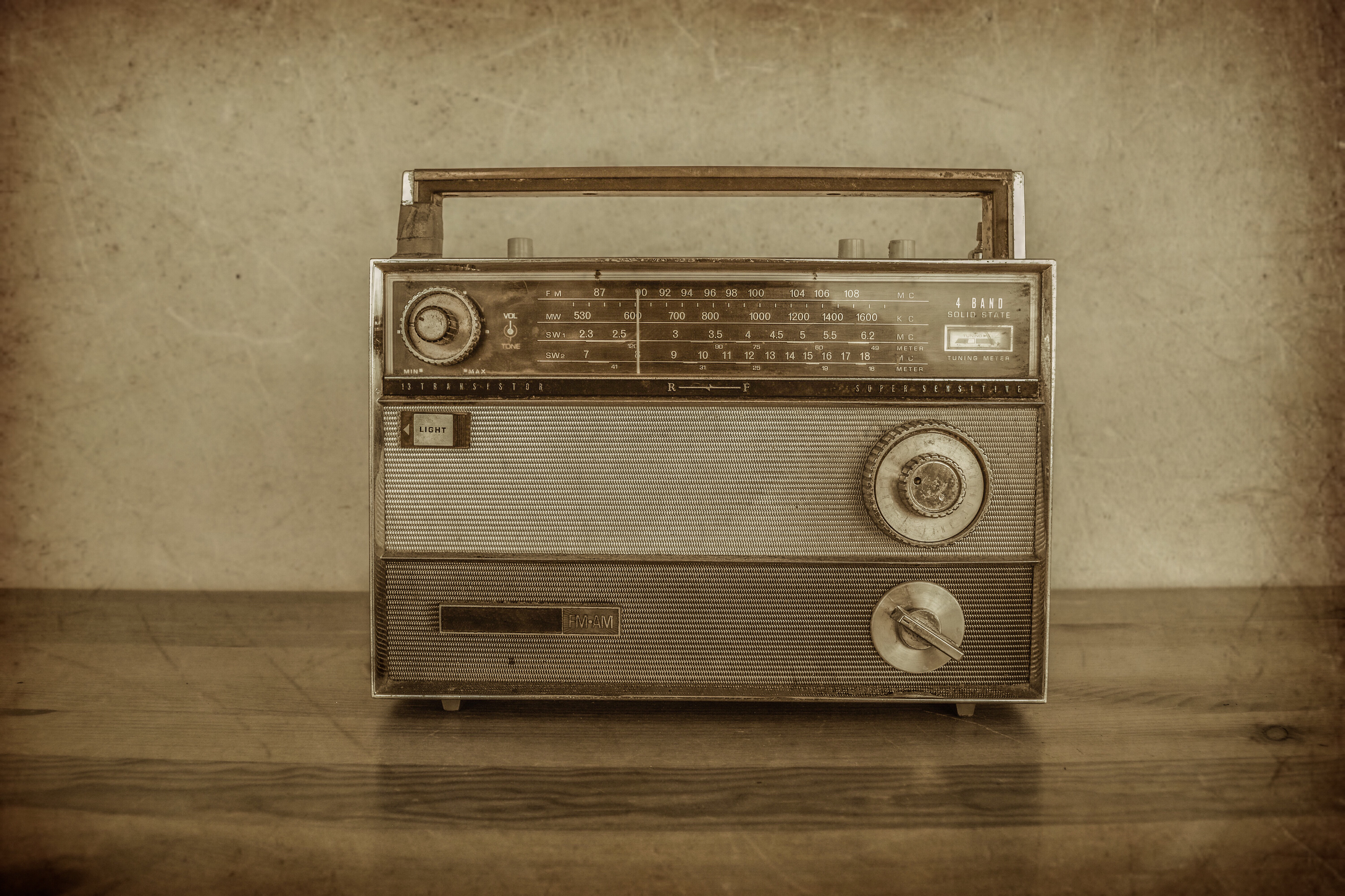 vintage transistor radio