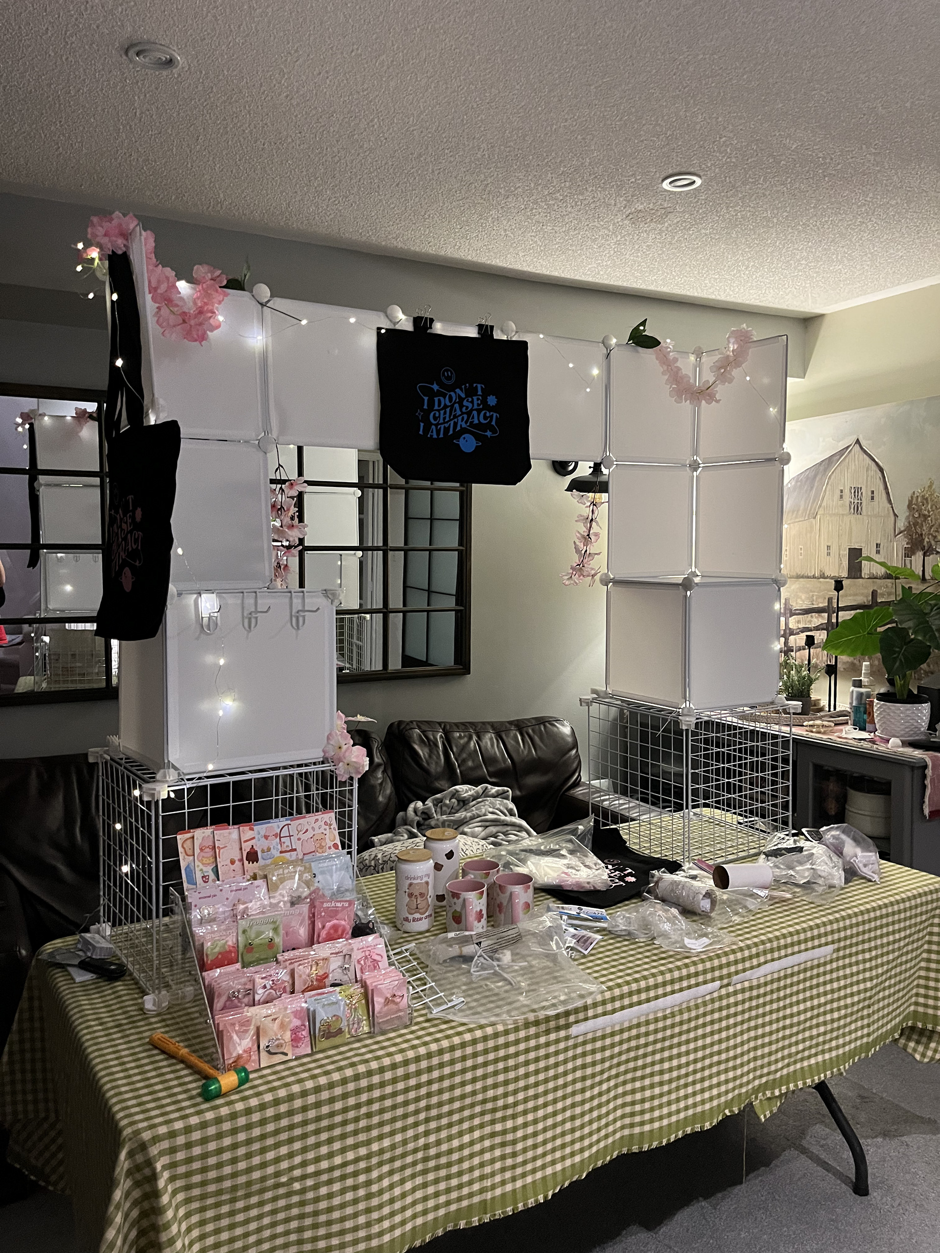 Behind the scenes practice display