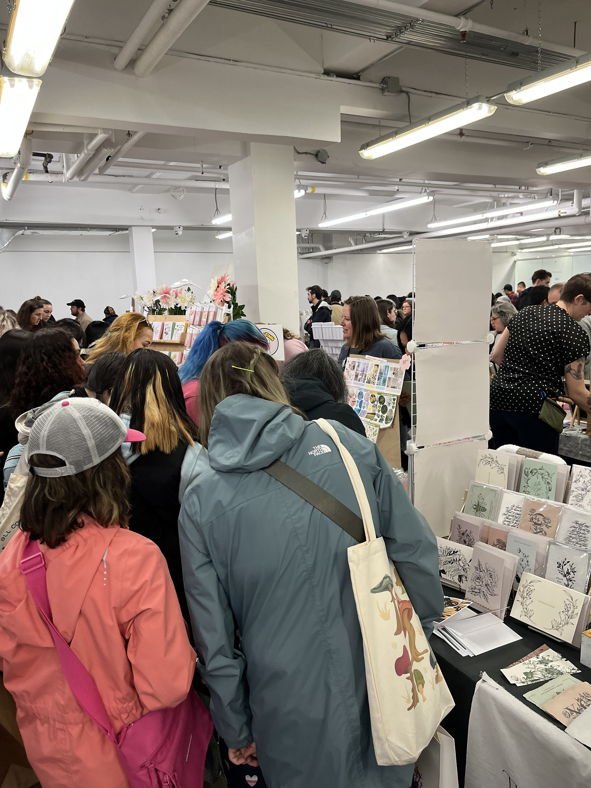 Toronto Stationery Show 2023! Had no pictures of my table, but did capture these of the crowds in front haha :)