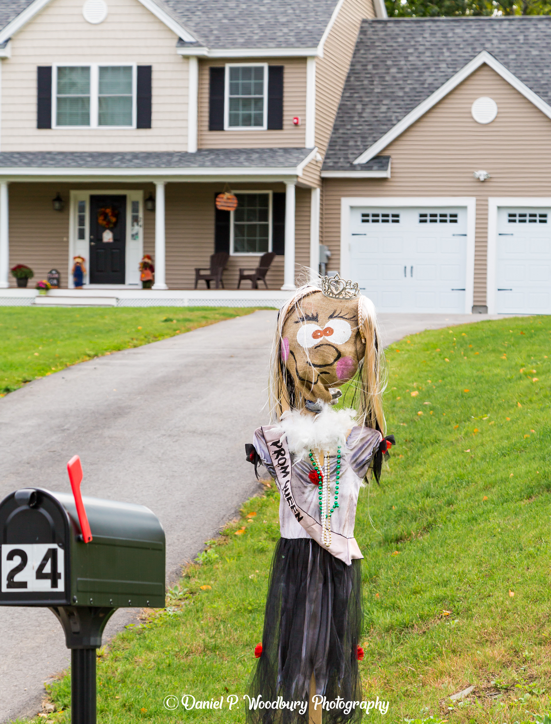 Zombie Prom Queen Scarecrow