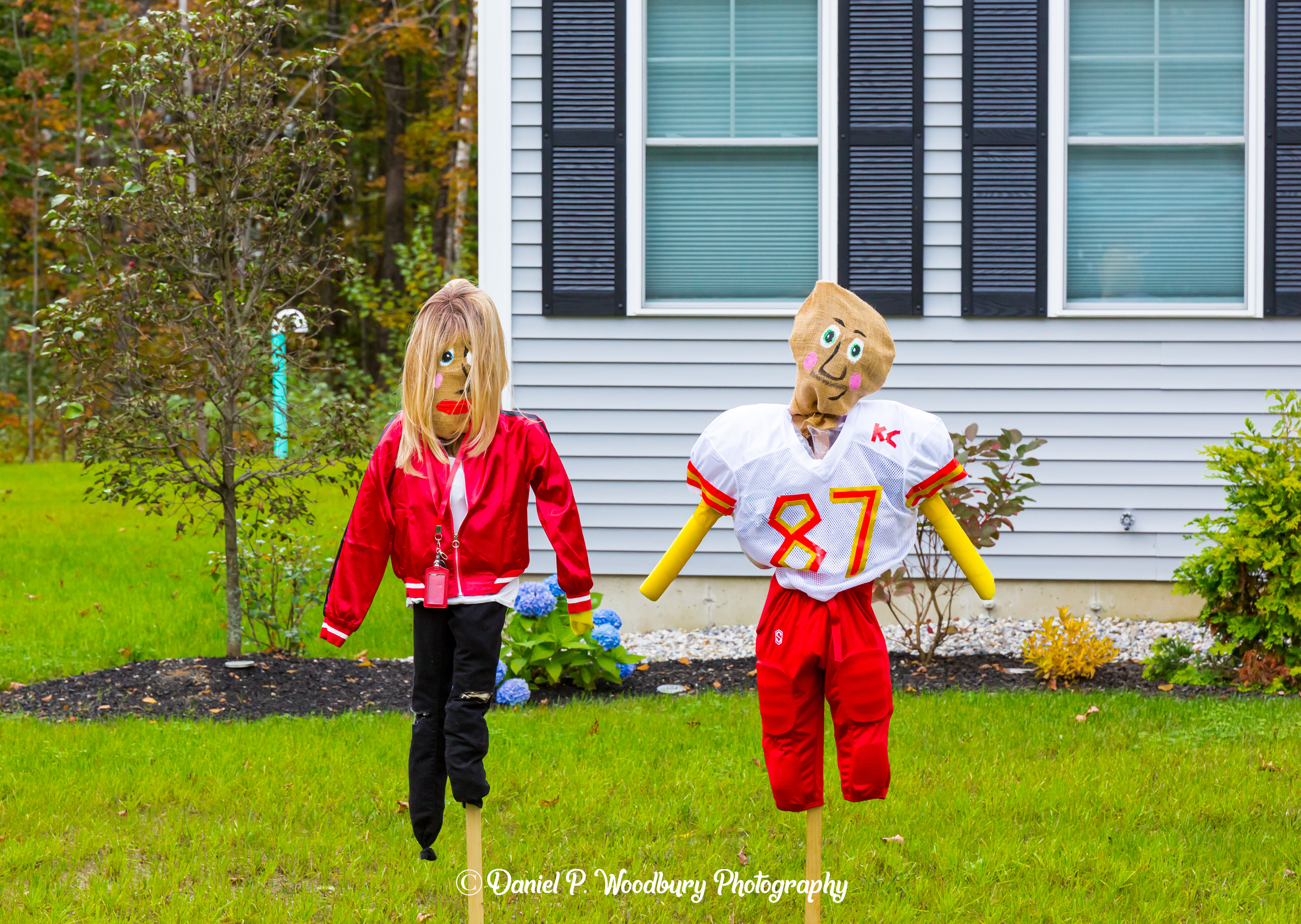 Taylor Swift & Travis Kelce Scarecrows