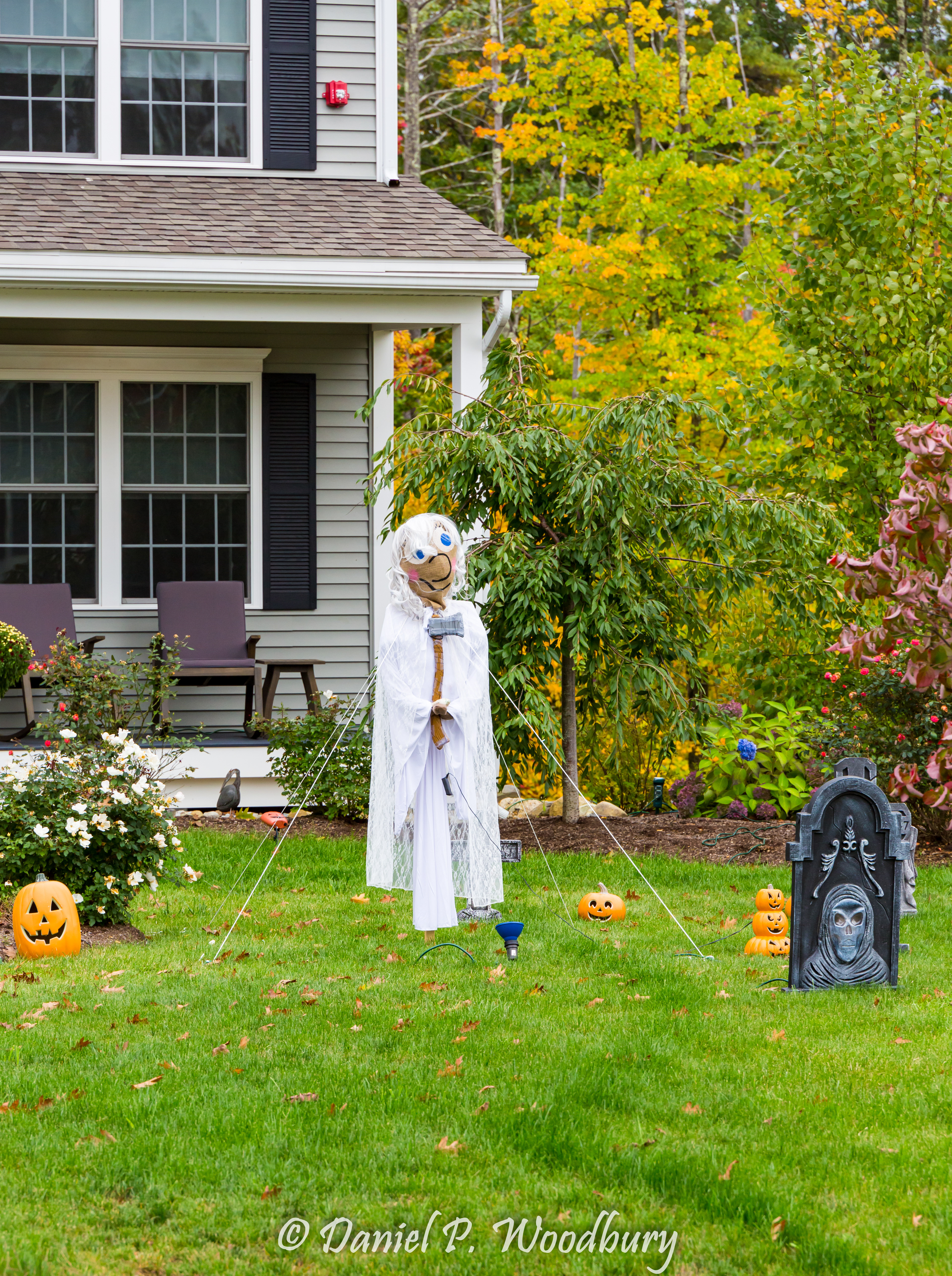 Grave Keepin' Scarecrow