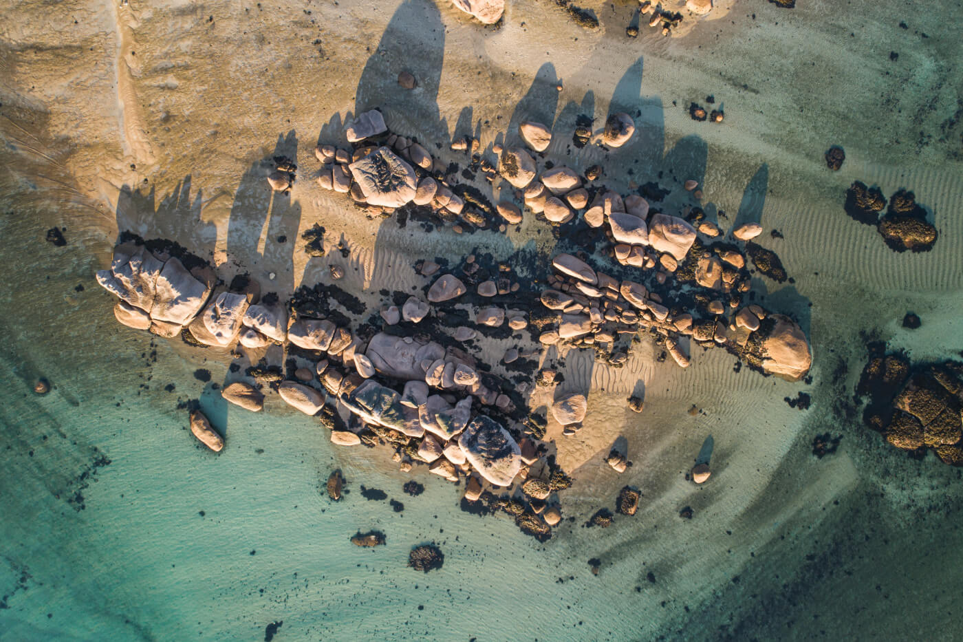 Drone, côte de granit rose