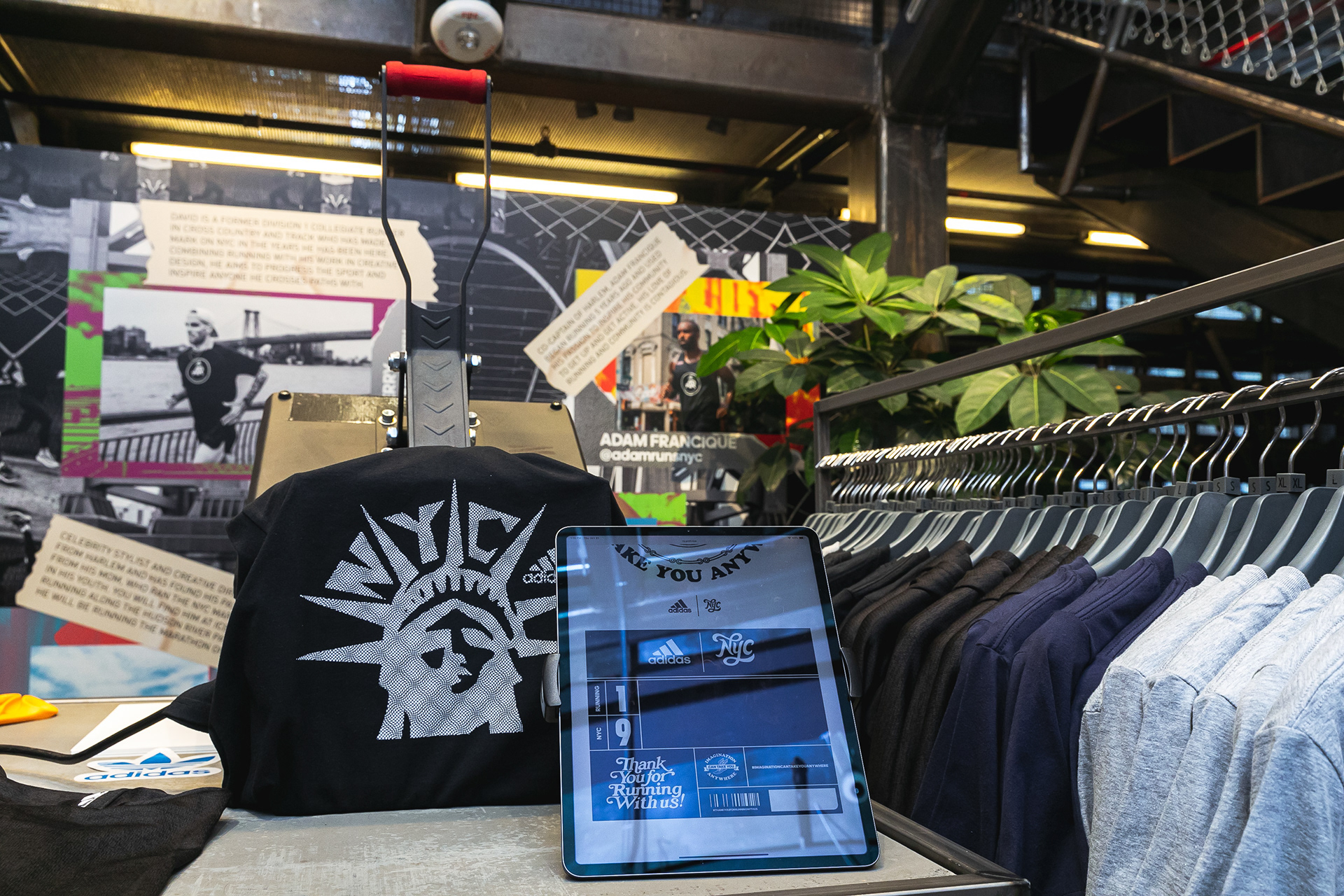 Photograph of touchscreen where people can customize their own marathon bib graphic.