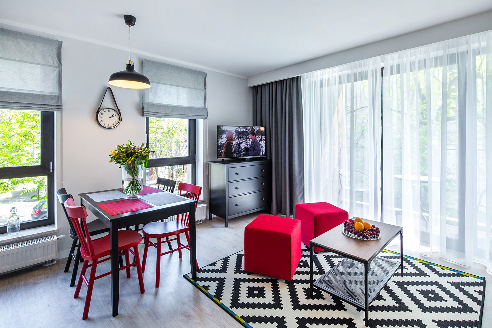 Zdjęcia wnętrz apartamentu na wynajem Victoria Residence w Sopocie.