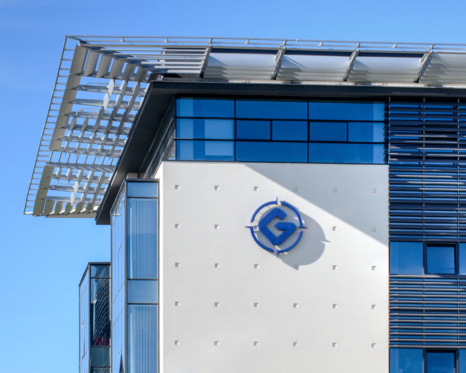 Wykonanie zdjęć architektury dla producenta tynków i ociepleń budynków. 