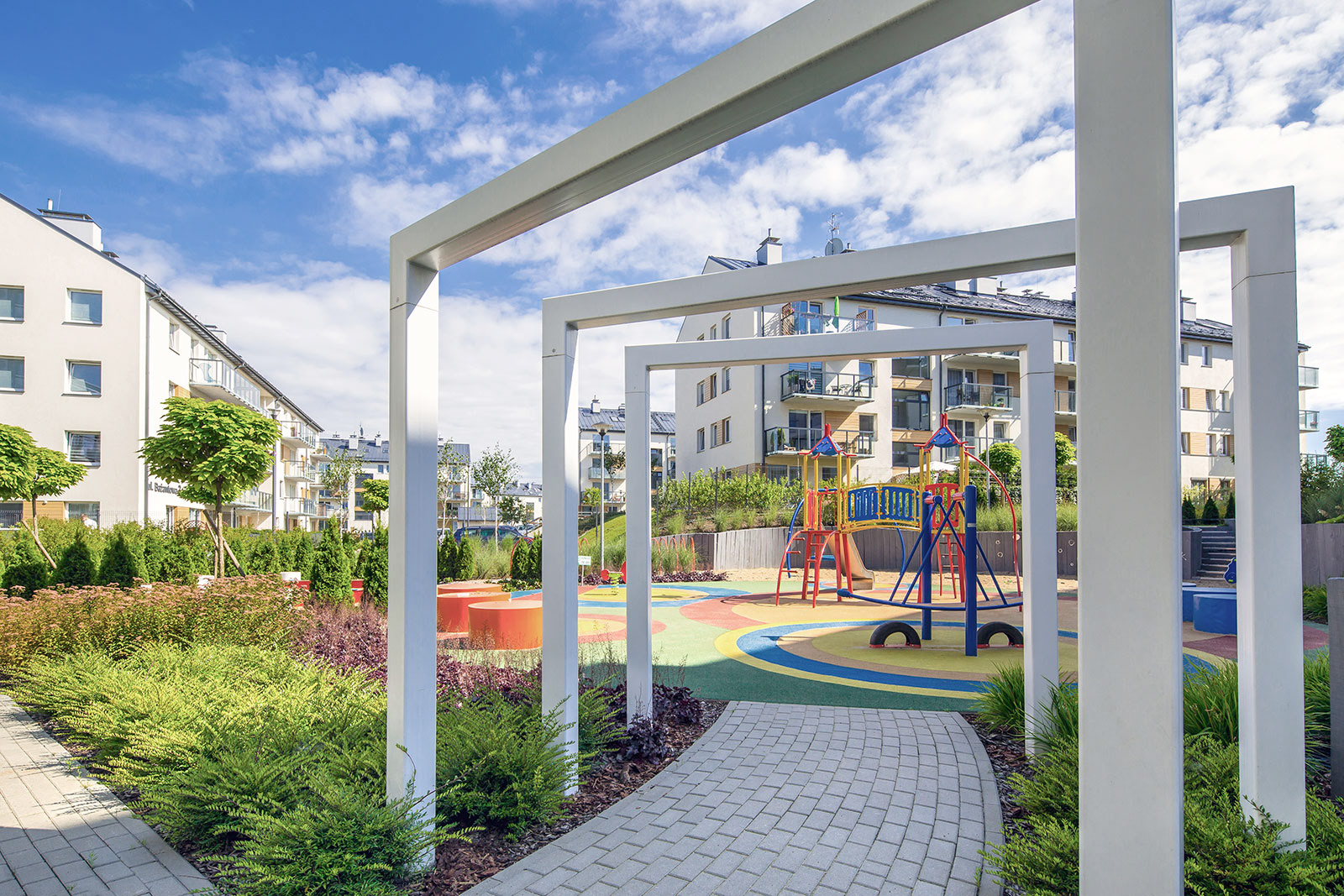 Kompleksowe sesje zdjęciowe trzech osiedli mieszkaniowych Alfa Park w Gdańsku wykonane dla dewelopera.