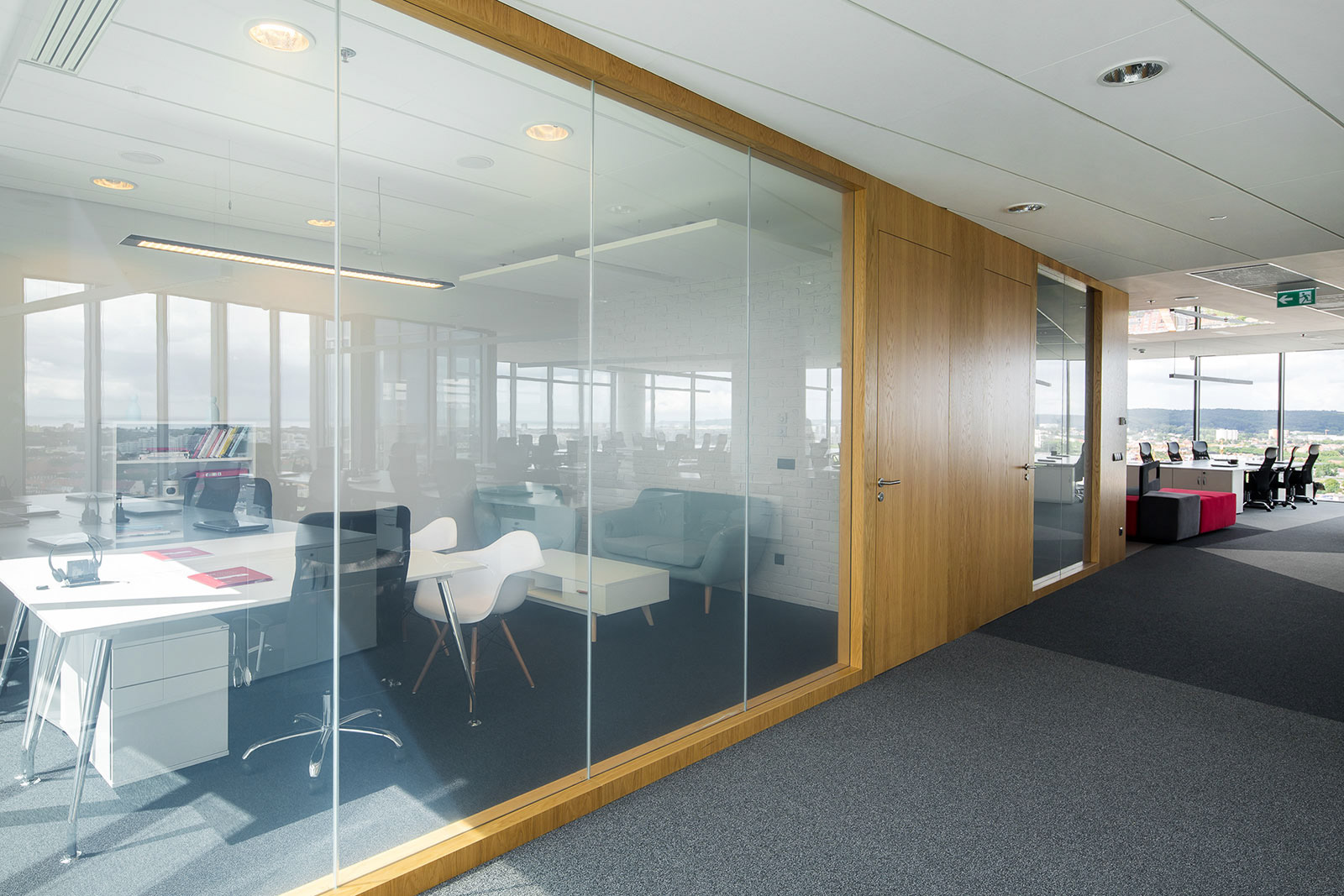 Fotografie wnętrz pomieszczeń biurowych Adar Office w Centrum Biurowym Neptun w Gdańsku.