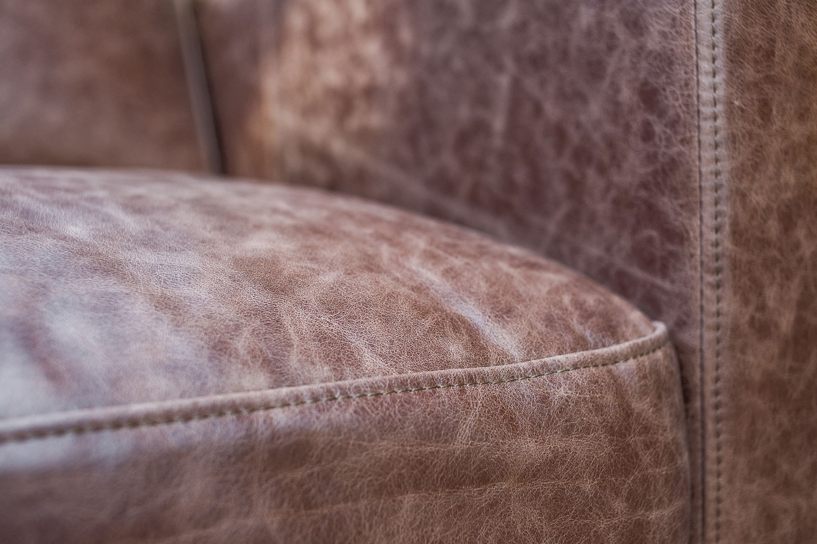 Sesje zdjęciowe dla producenta skandynawskich mebli. 