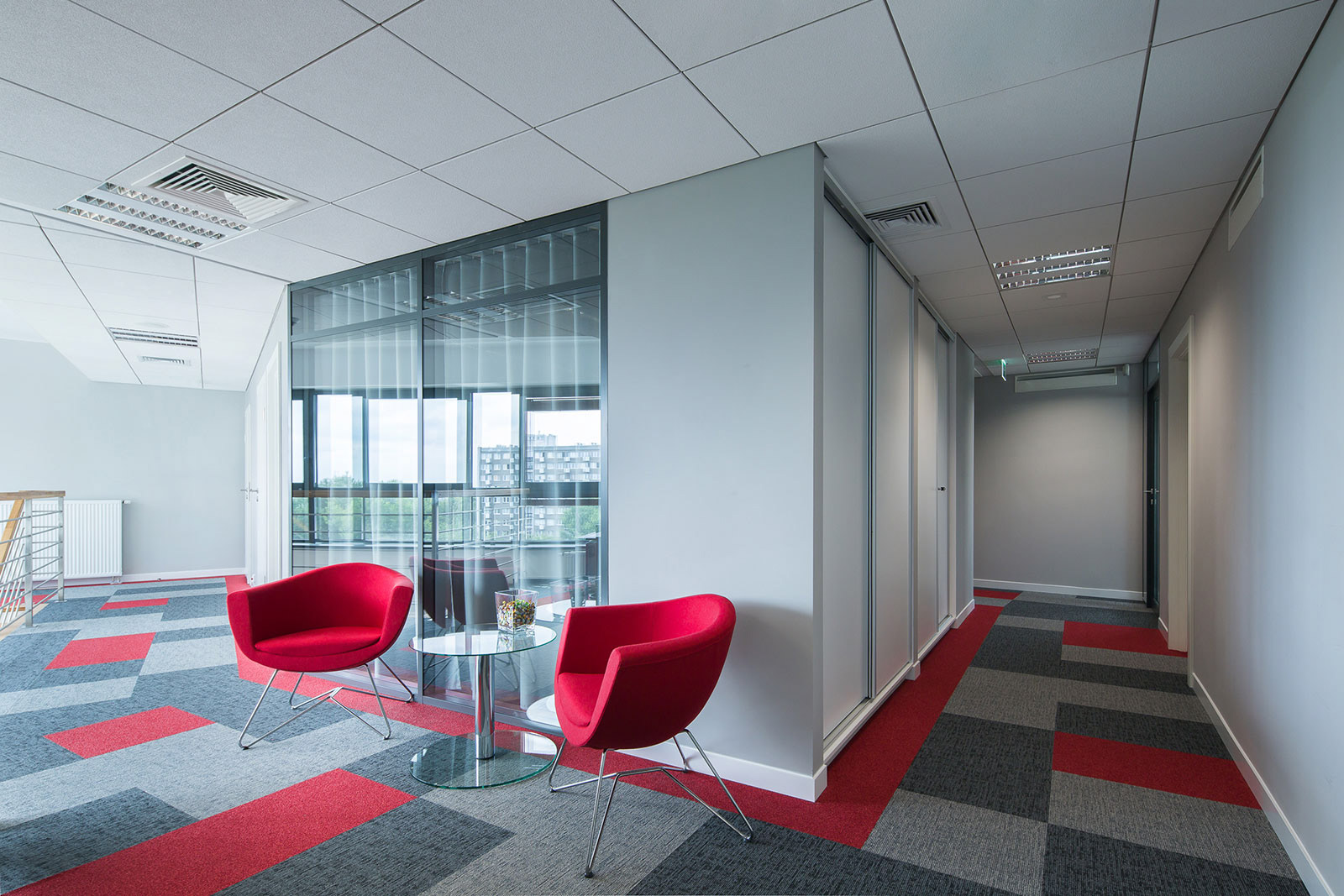 Sesja zdjęciowa biurowca Corner House w Warszawie.