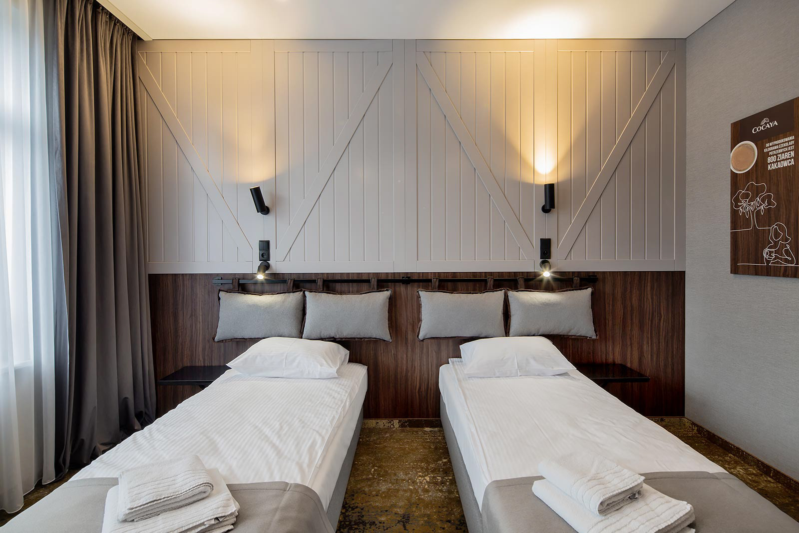 Fotografie wnętrz pomieszczeń komercyjnych hotelu Darboven zlokalizowanego koło Gdyni.  