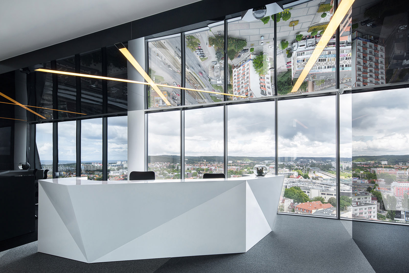 Fotografie wnętrz pomieszczeń biurowych Adar Office w Centrum Biurowym Neptun w Gdańsku.