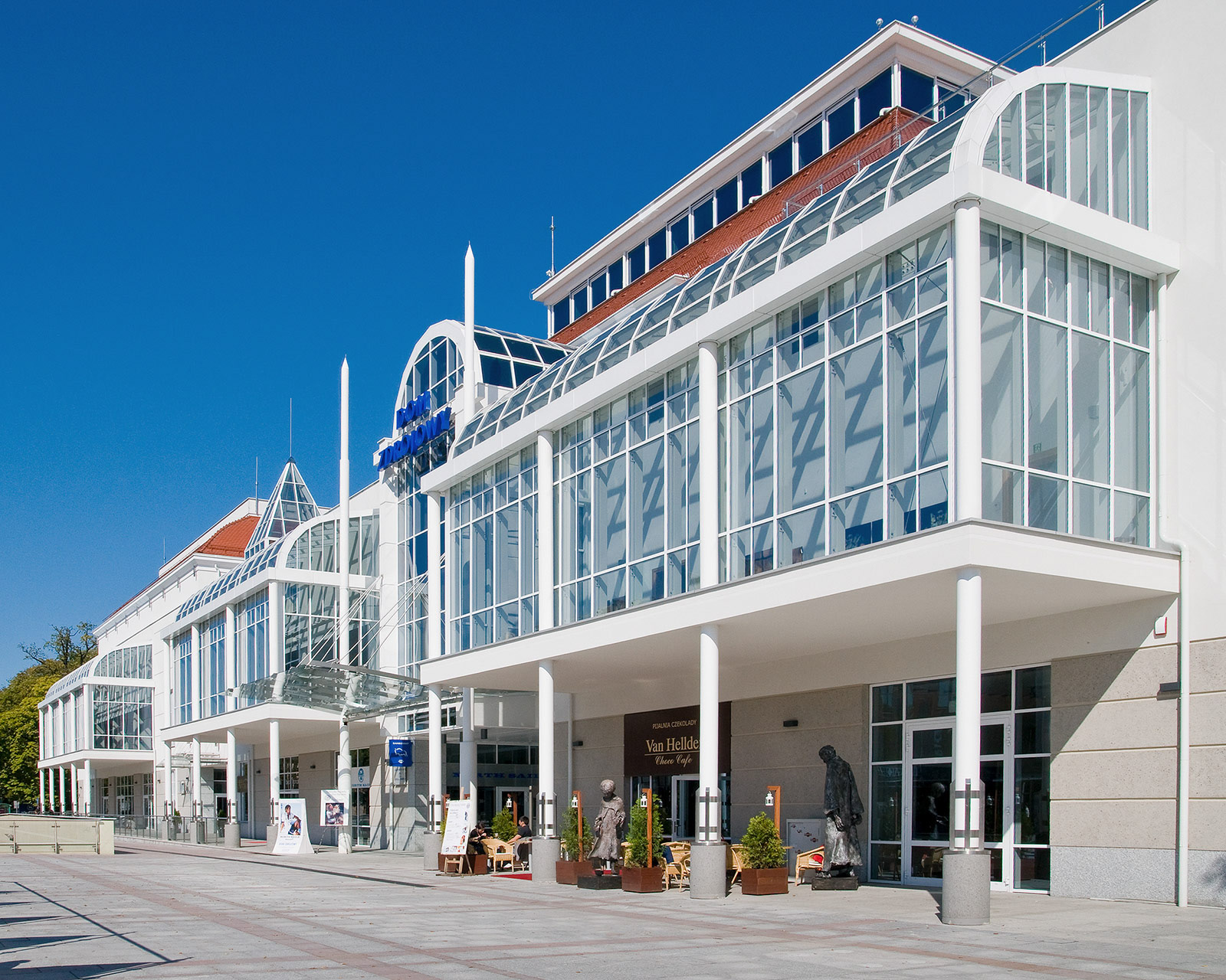 Wykonanie zdjęć architektury dla producenta tynków i ociepleń budynków. 