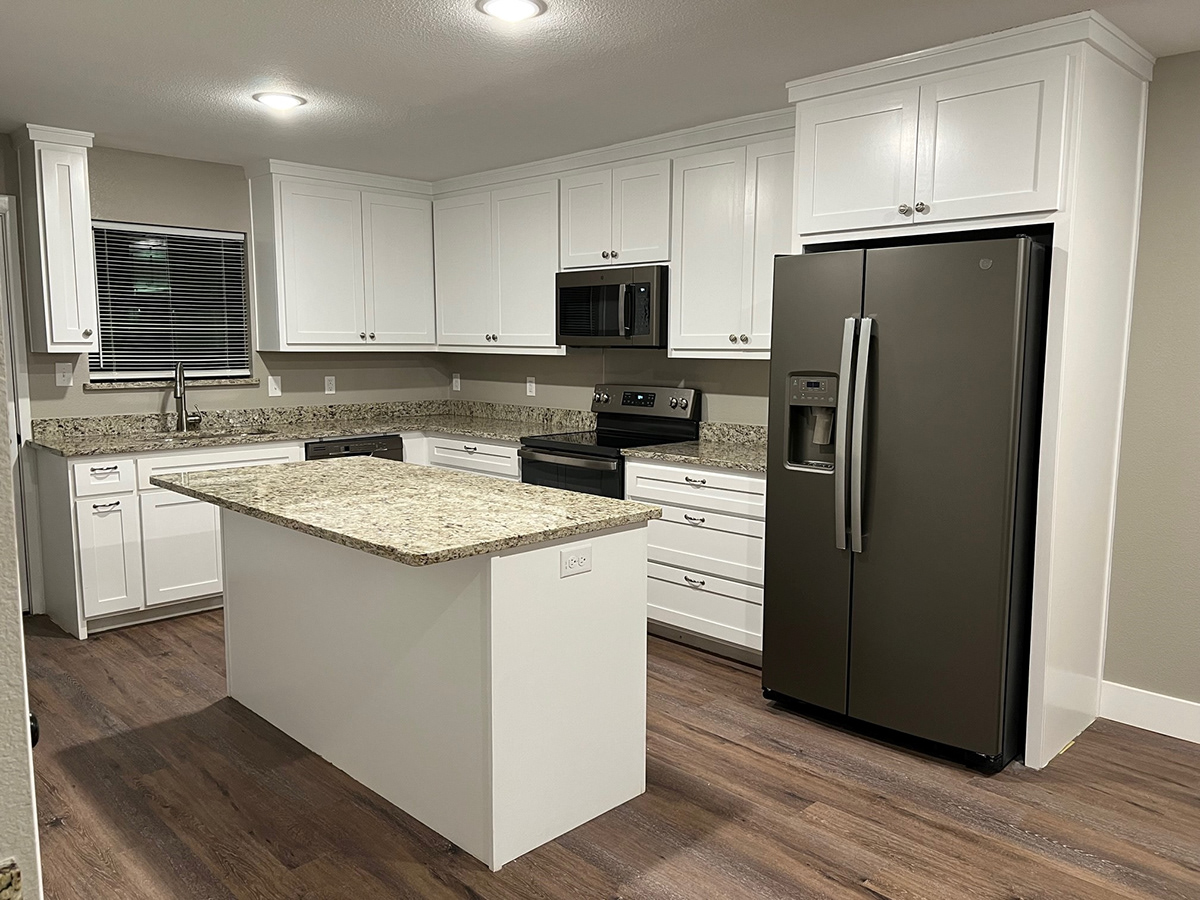 Luxury Apartments for Rent The Manors at Lake Kiowa 76240 APARTMENTS