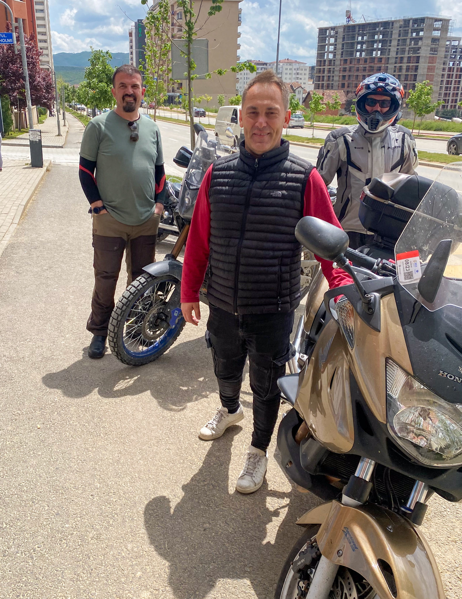 Adnan, who was so kind to loan me his Honda Deauville for a few days