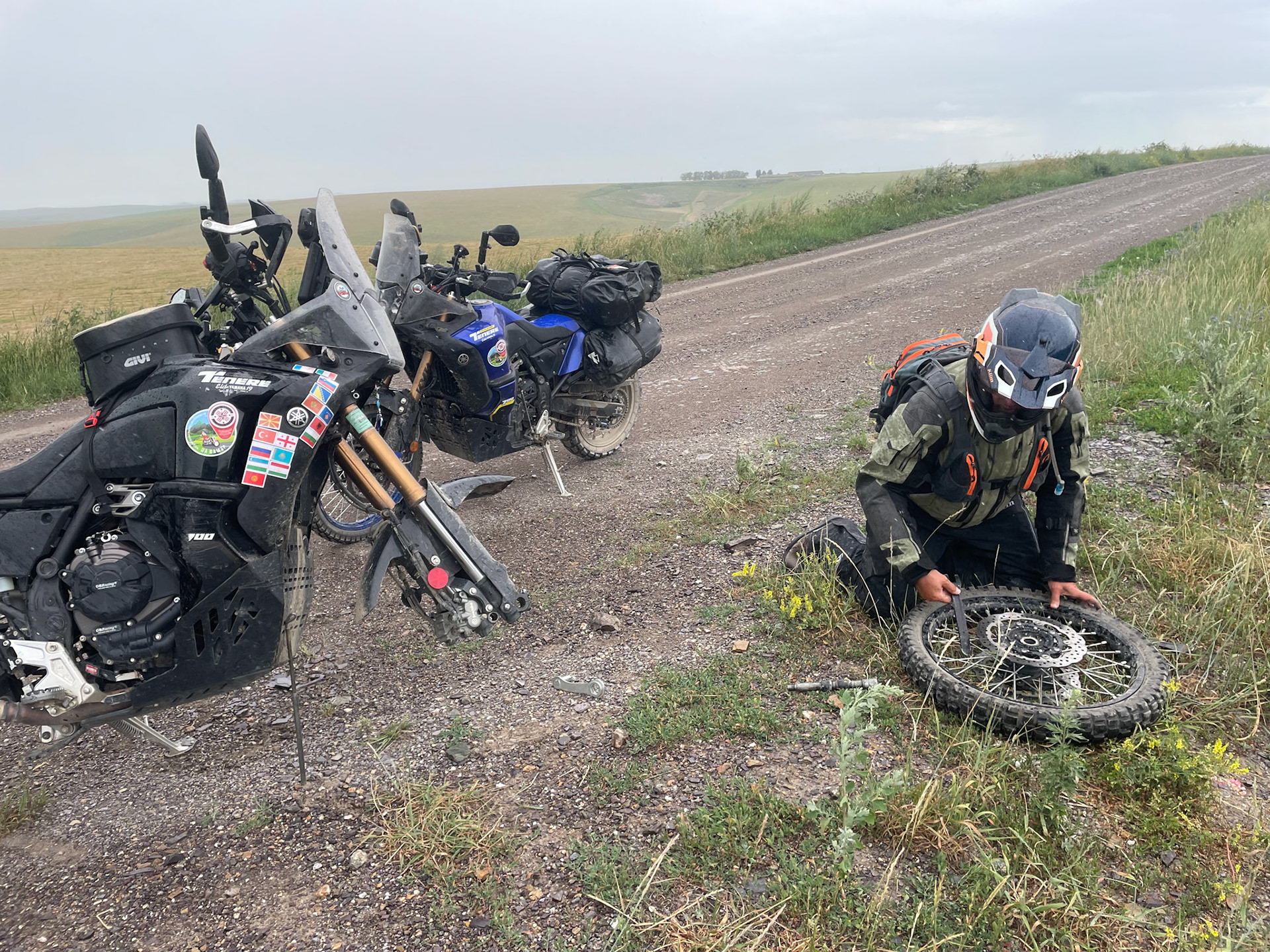 From France to Russia without puncture, it was bound to happen. But why under the rain? 😄