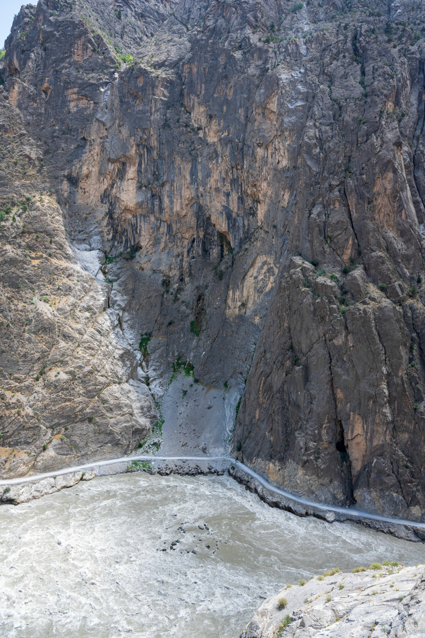 The whole border on the Afghan side is marked by this dirt road. Borders have to be patrolled!