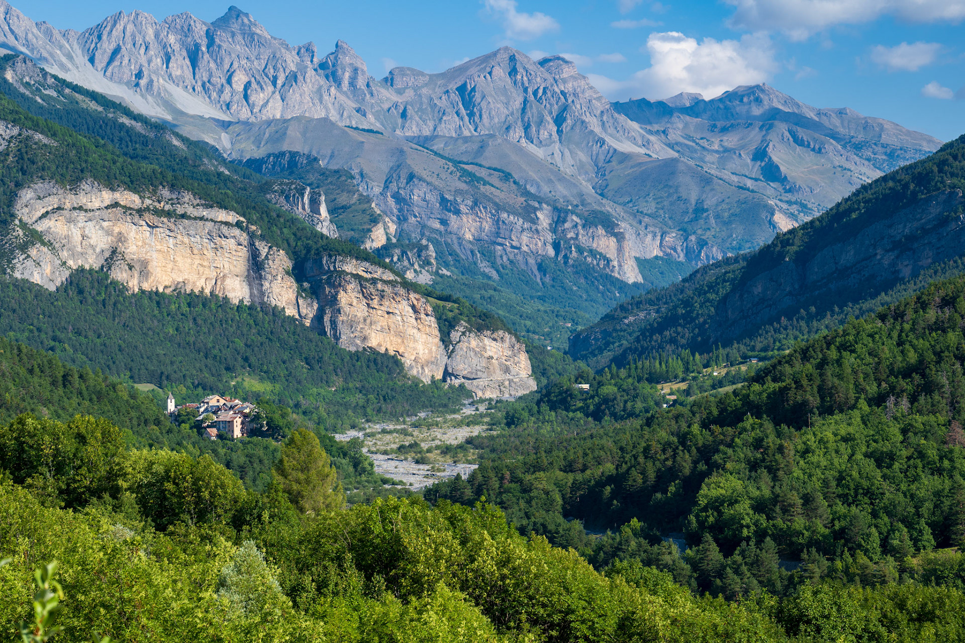 Saint-Martin d’Entraunes, in the Mercantour
