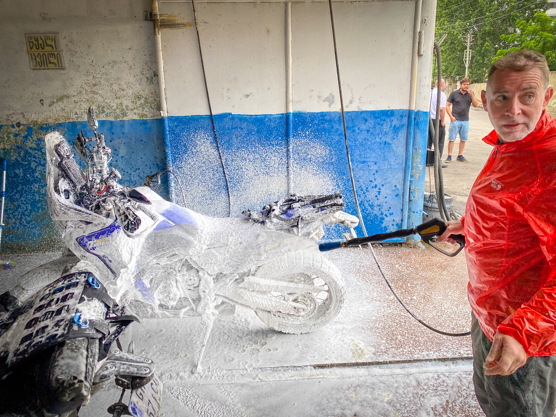 Washing our bikes for the garage to install our new tires more easily