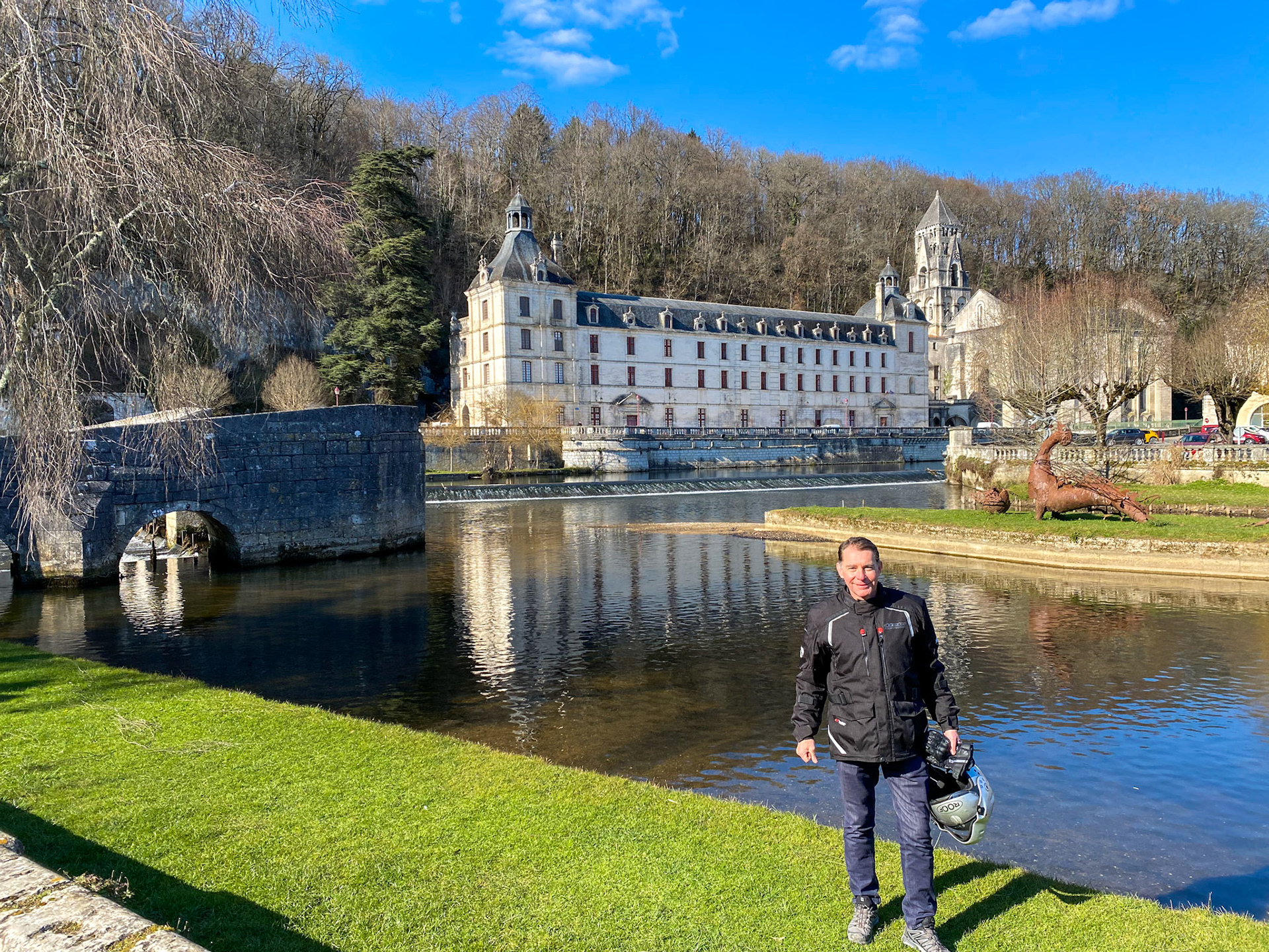 Brantôme. A quick test ride gives a chance for Dirk to discover this beautiful area of France.